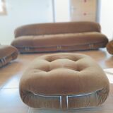 Soriana set of 4 pieces including a 4-seater sofa, 2 armchairs, and a pouf by Tobia and Afra Scarpa, Italy.