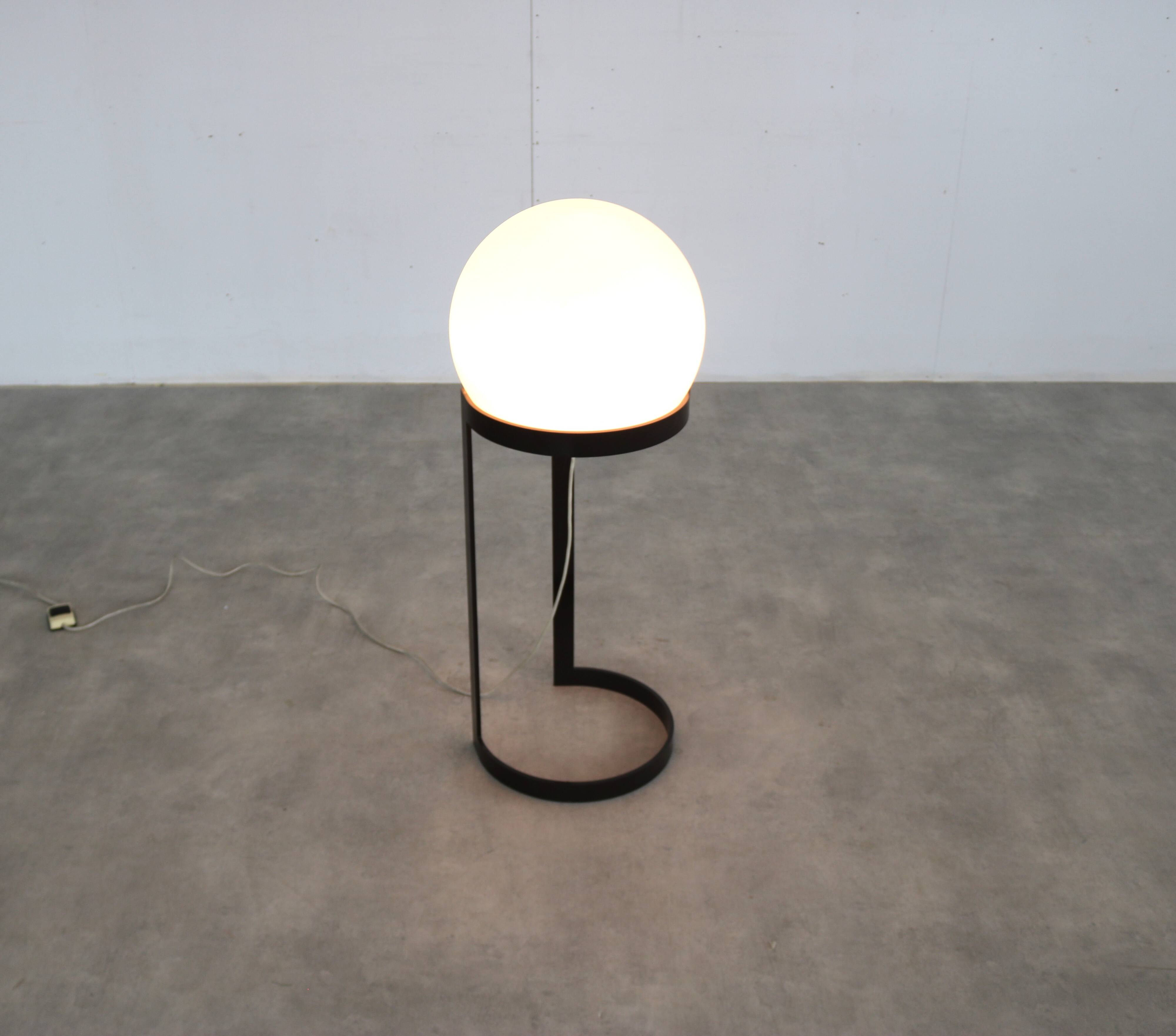 vintage floor lamp | lamp | Globe | 1980s