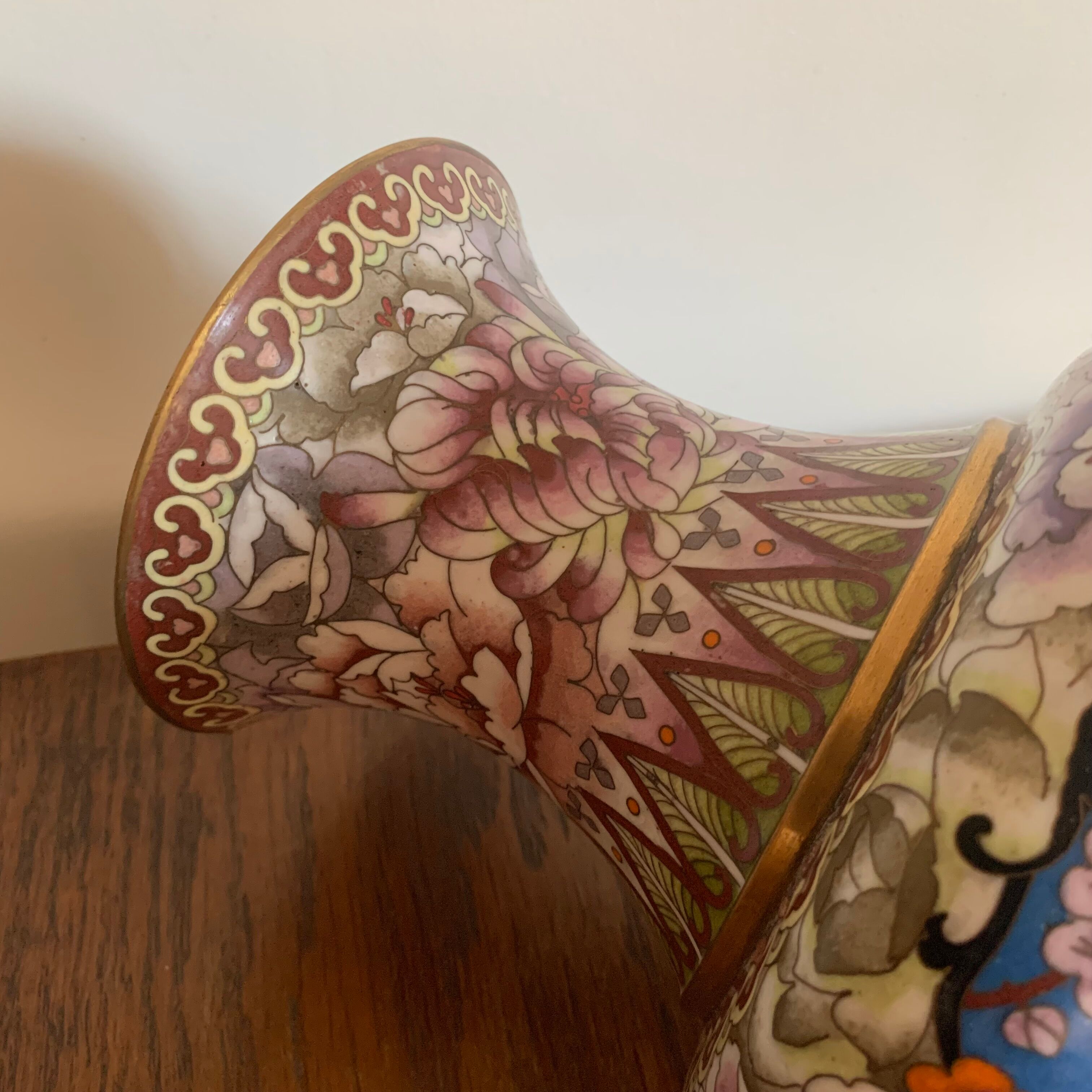 Vase chinois à décor de pivoines et oiseaux – XXe siècle