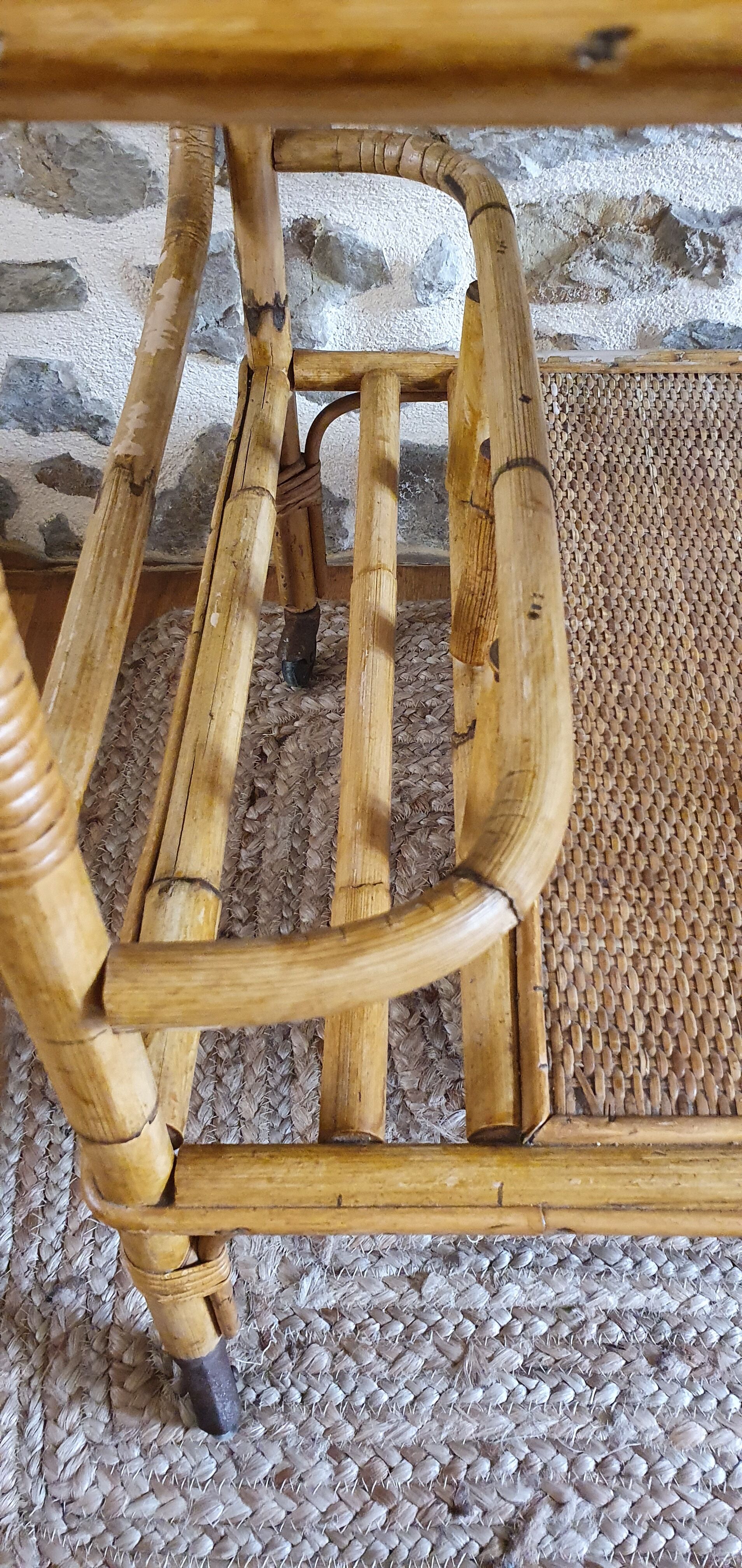 Serving table in rattan