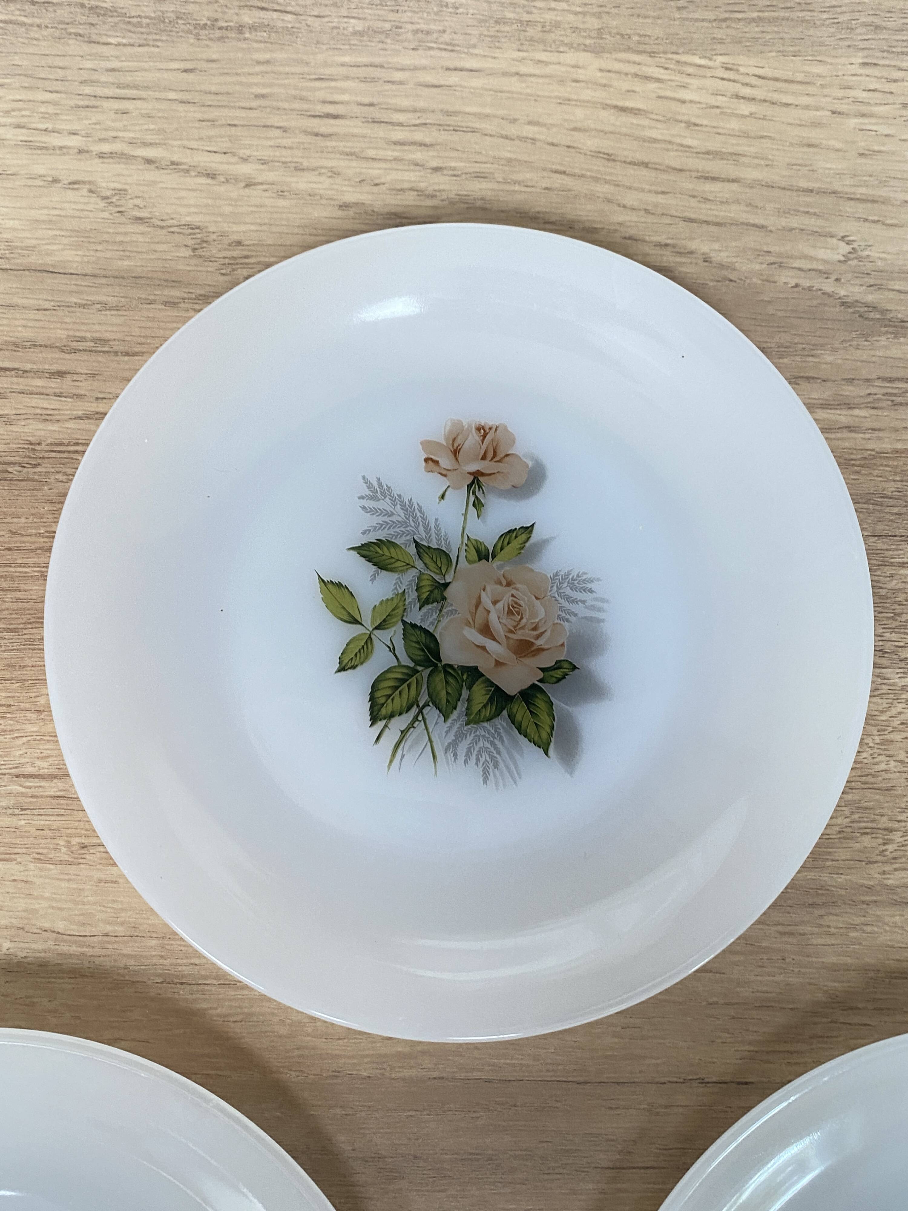 Set of 6 Arcopal Rose de France dessert plates