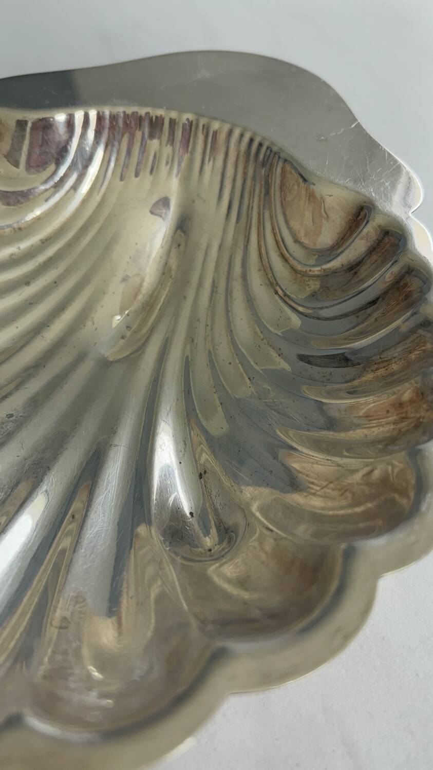 Silver-plated shell catchall – vintage shell decorative tray