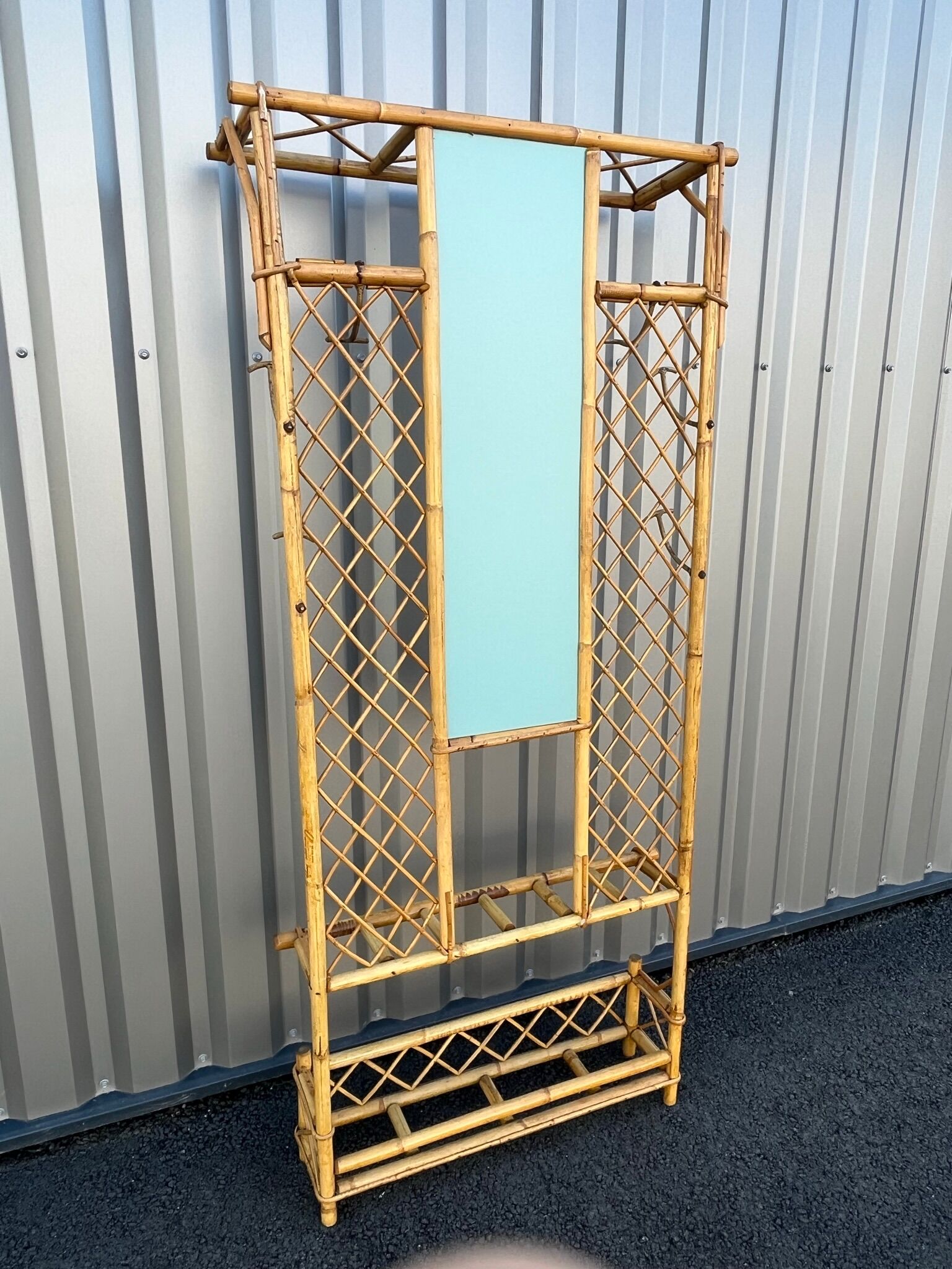 Porte manteau en rotin