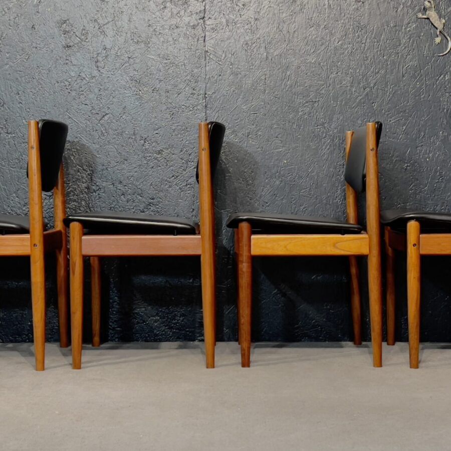 Set of 4 chairs France & Son model 197