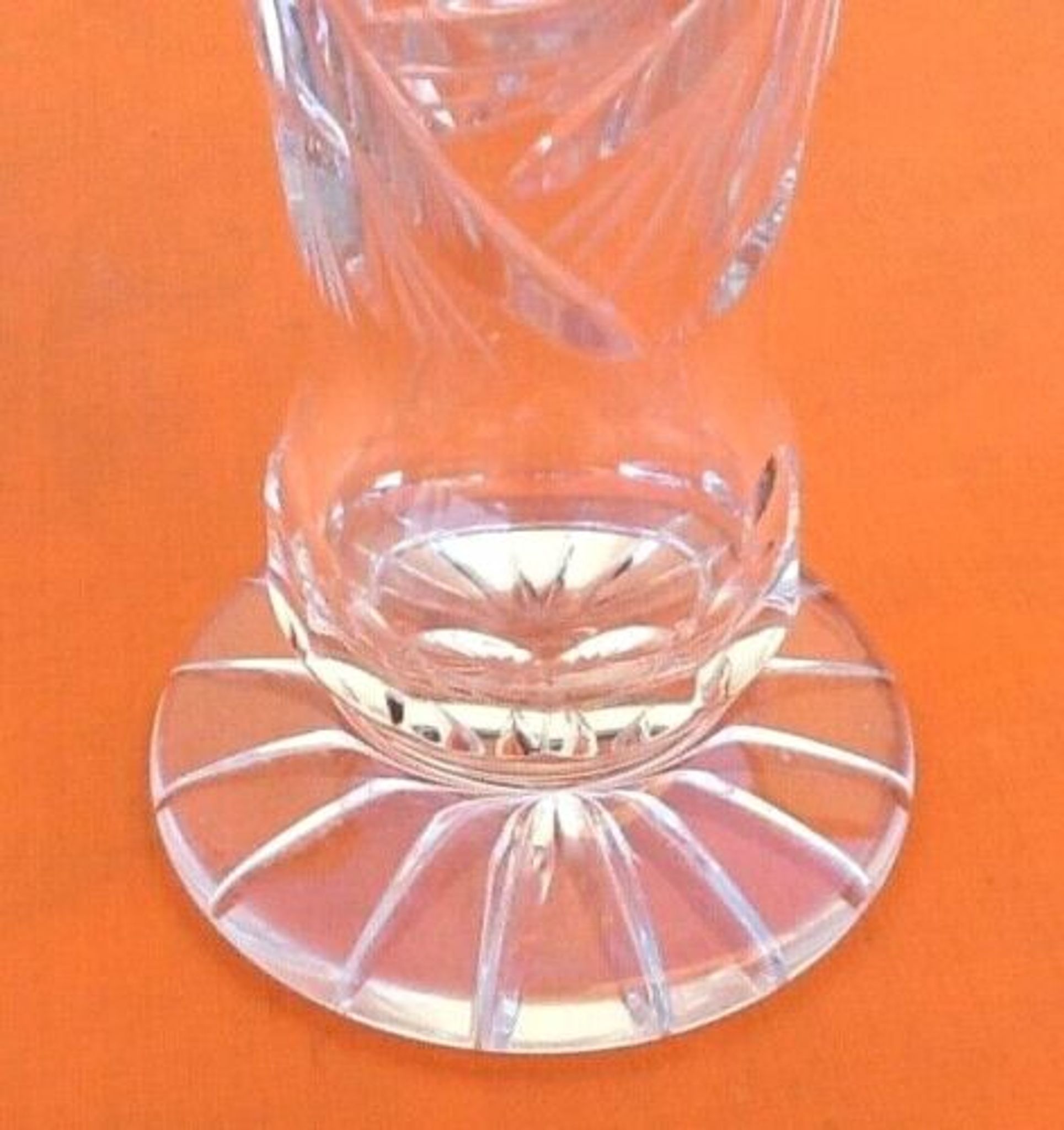 1970s vase cornet on pedestal crystal cut and chiseled