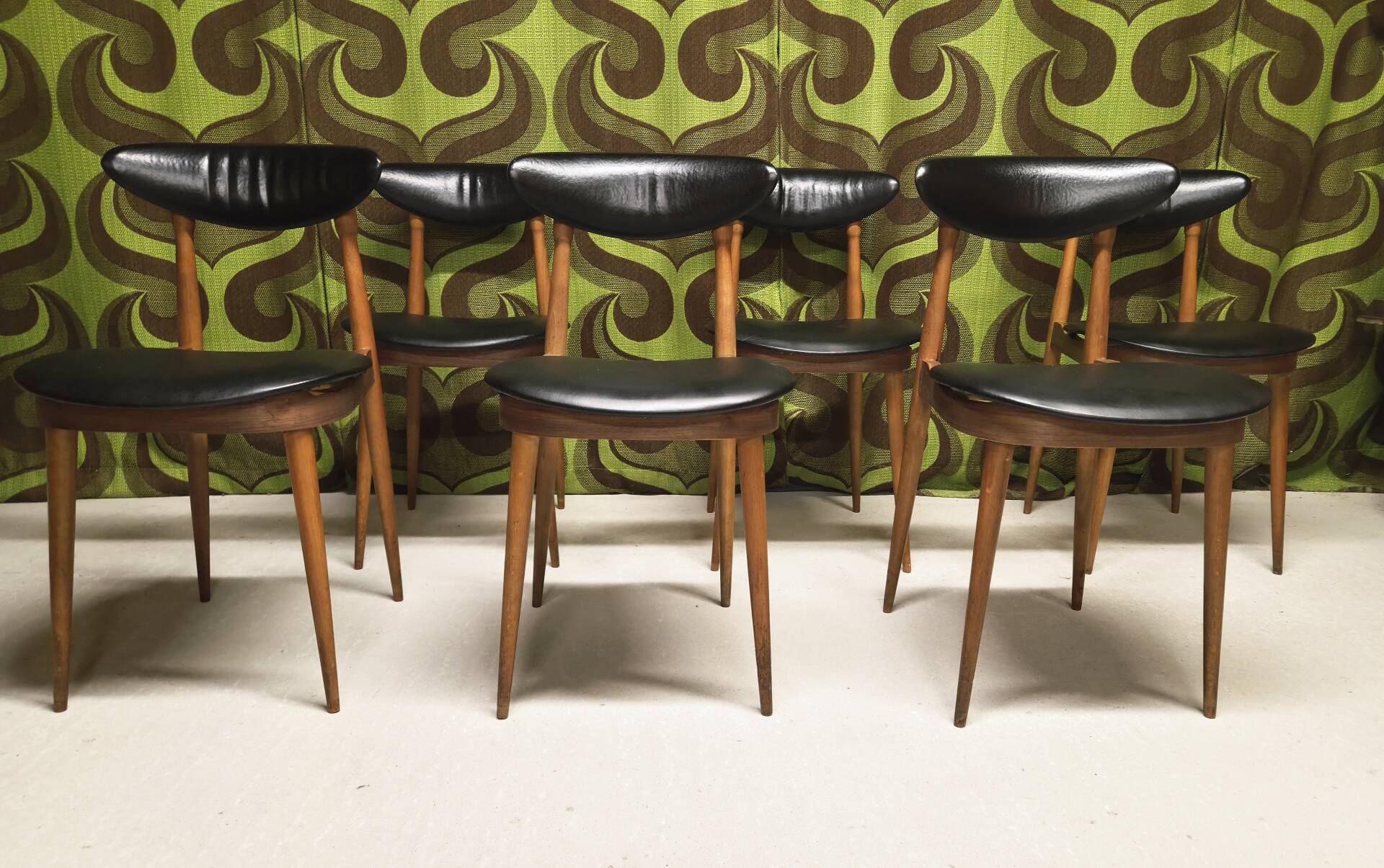 6 Vintage Unicorn Baumann Chairs 1960