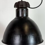 Suspension industrielle Bauhaus en tôle émaillée noire, années 1930