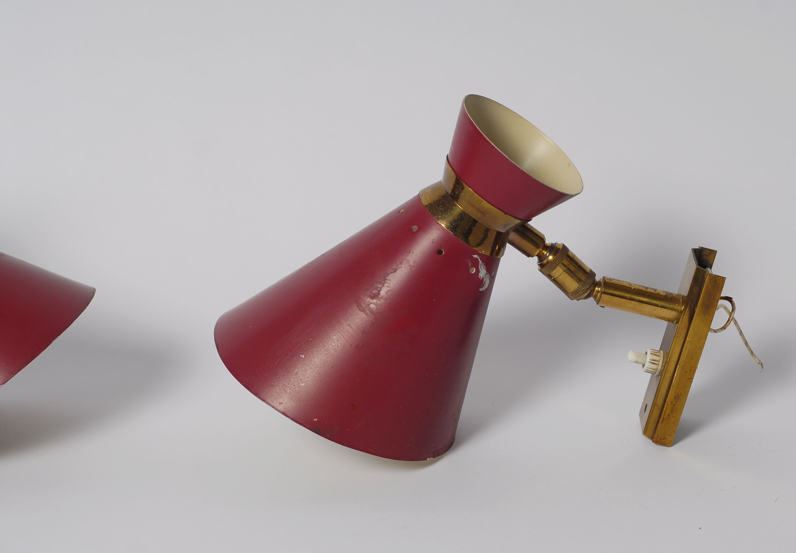 Pair diabolo bordeaux in dating from the 50s wall light