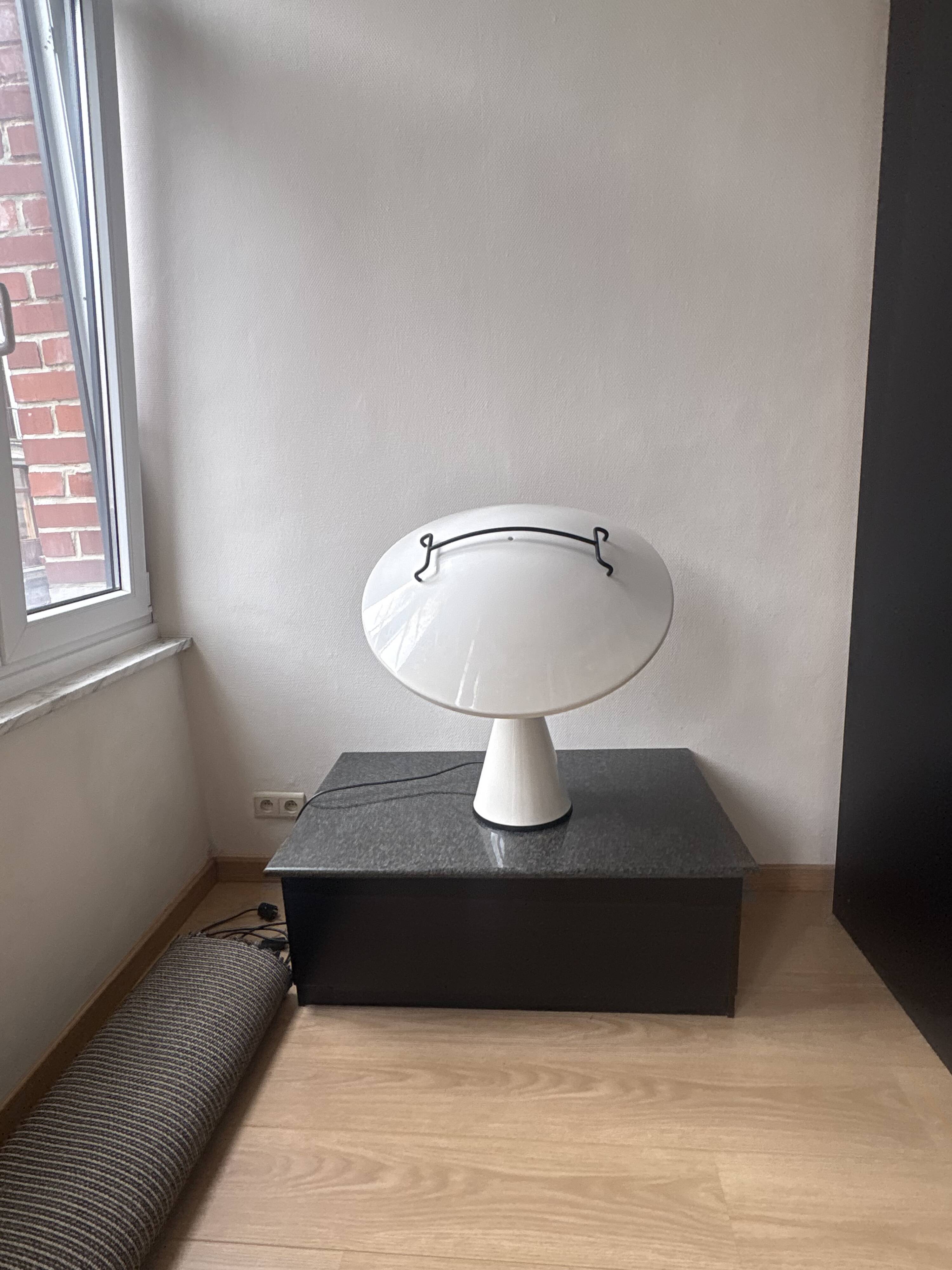 Martinelli Luce — Vintage table lamp “Radar” Mod. 676 — Made in Italy