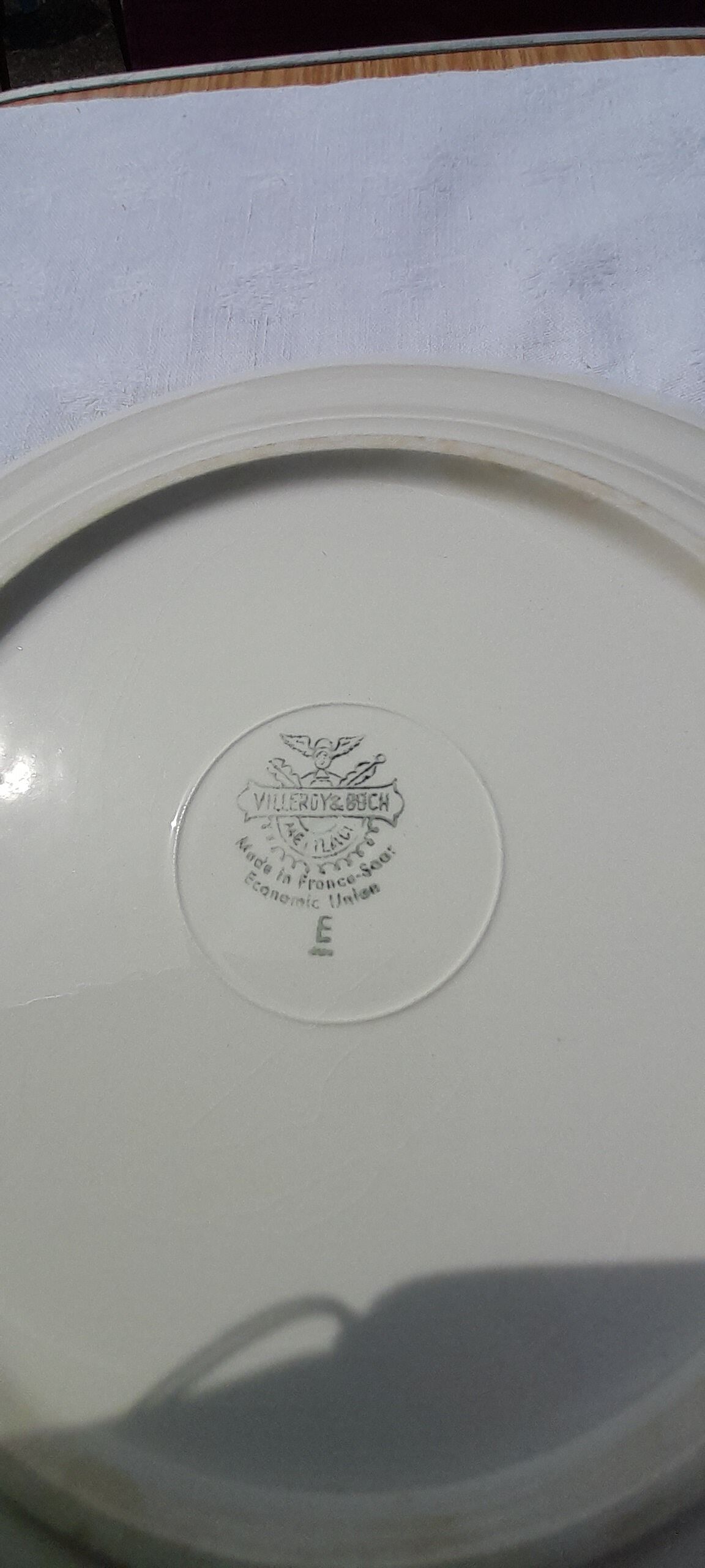4 flat plates in Villeroy & Boch earthenware model flowers of Montclair diam 25 cm