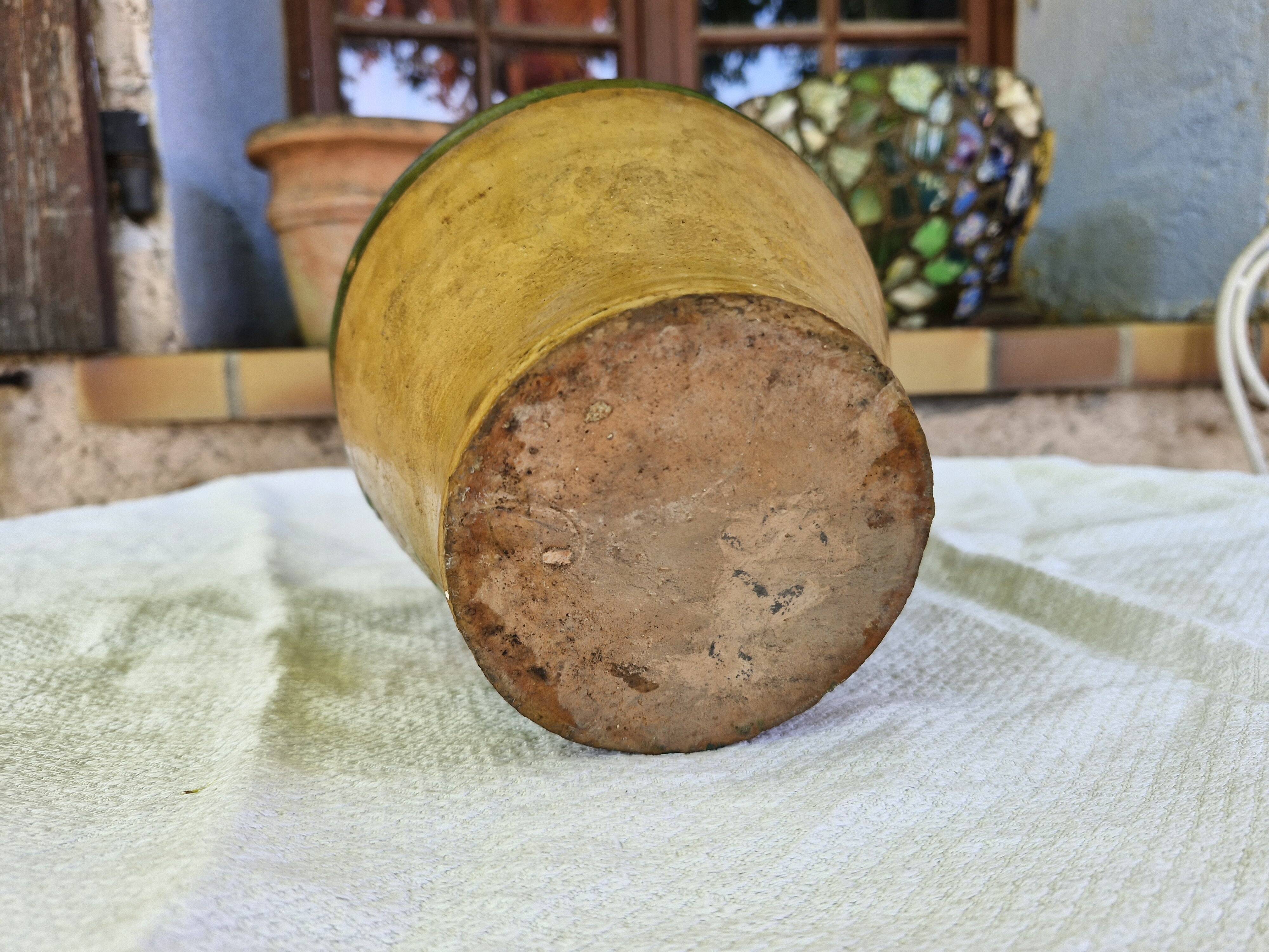 Antique Provençal jug/jug - painted on one side