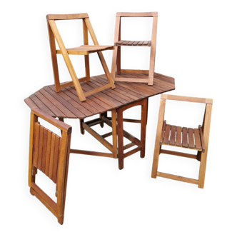 Table + 4 solid teak chairs