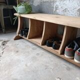 Entrance bench