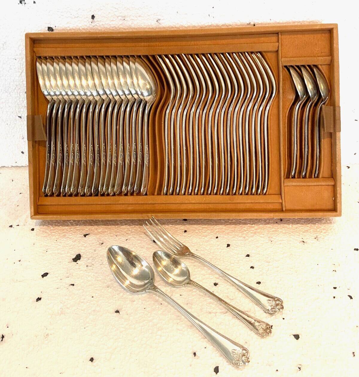 Louis XV style housewife in silver metal 20th century