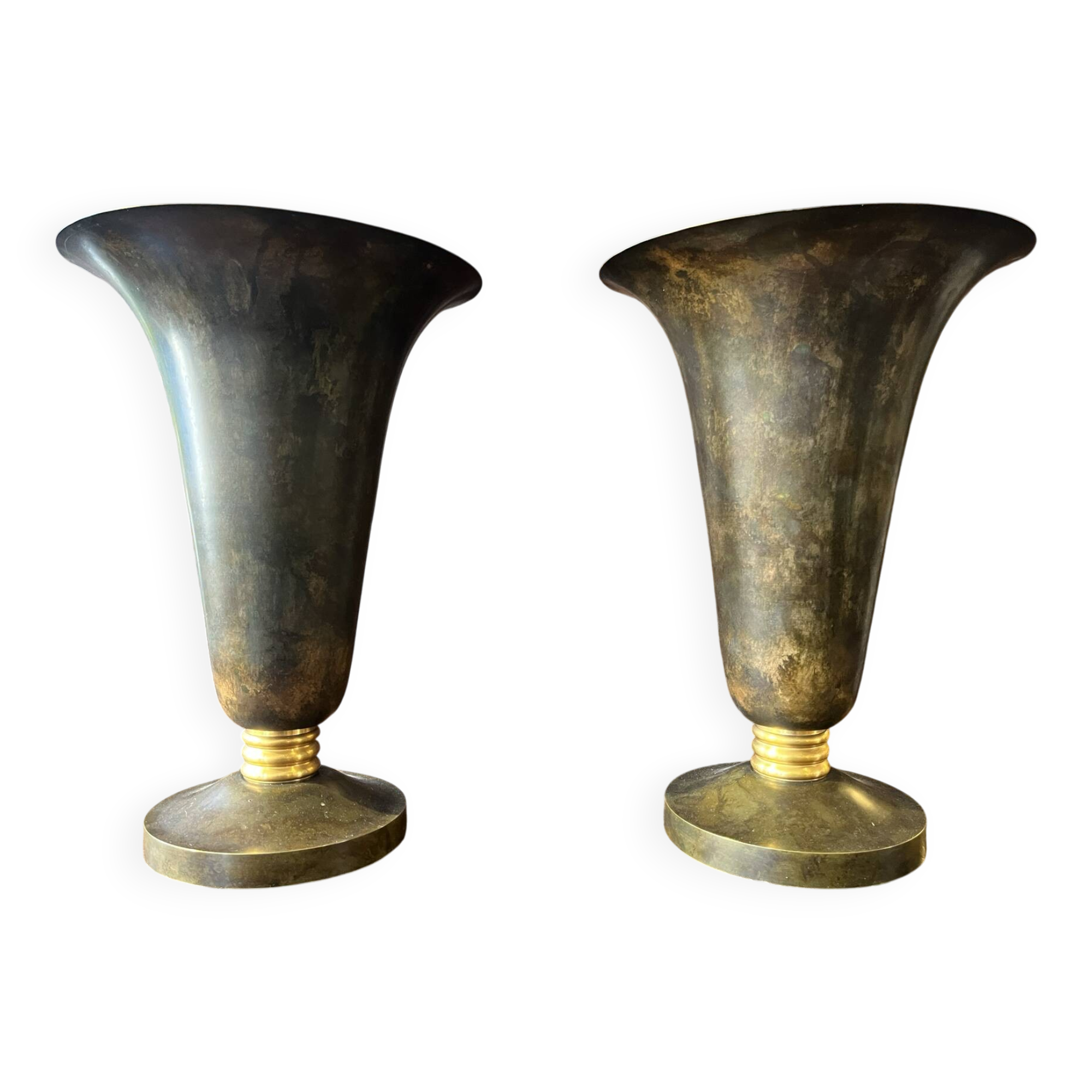 Beautiful pair of Art Deco lamps from the 1930s.