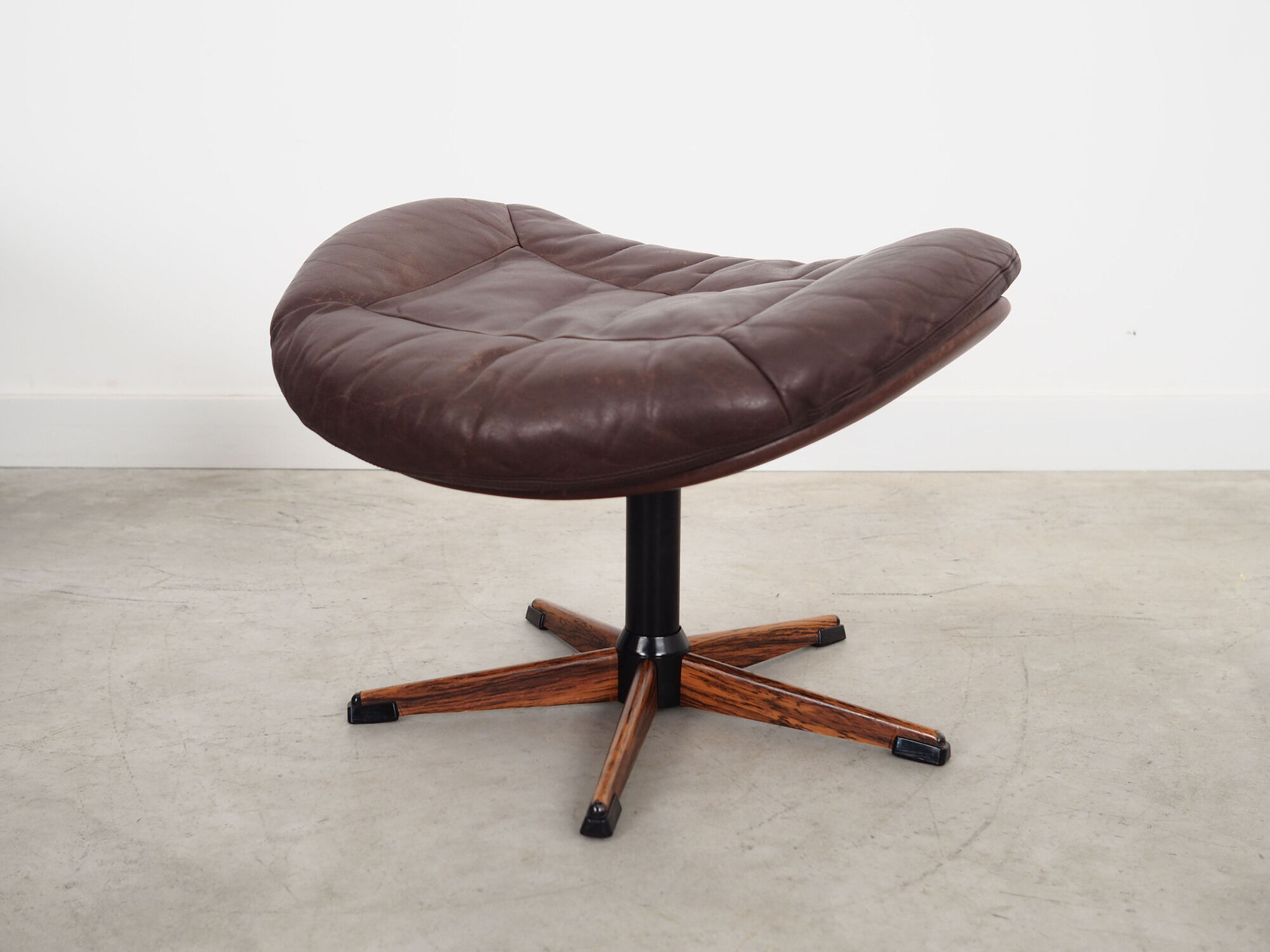 Leather footstool H.W. Klein 1960