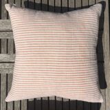 2 cushions stripes pink