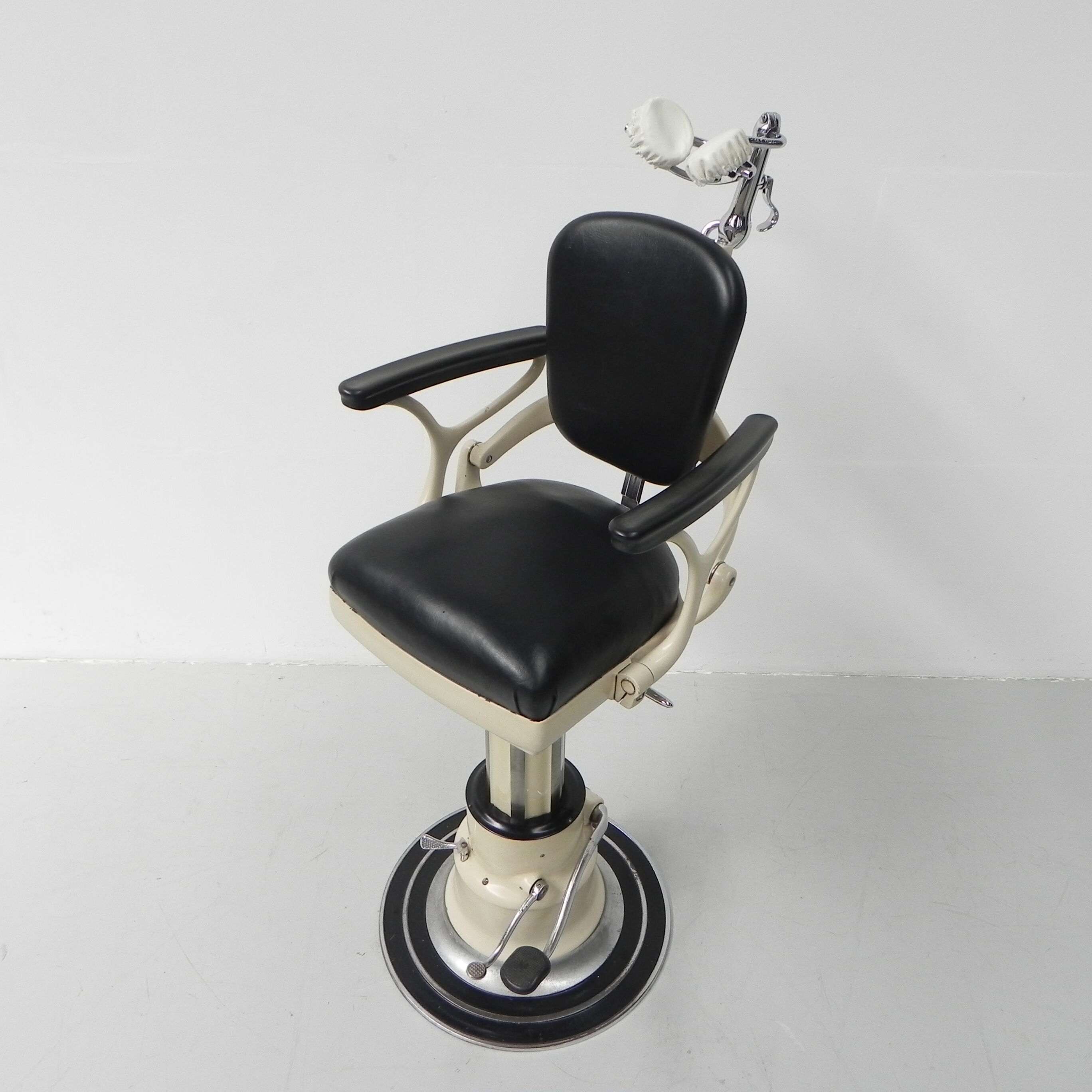 Cast iron dental chair Ritter