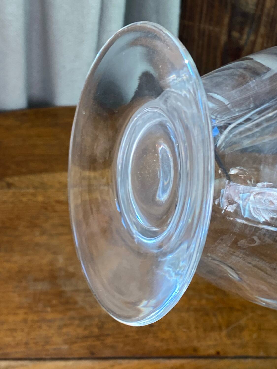 Carafe en verre taillé 