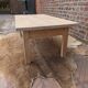 Table basse en hêtre brut