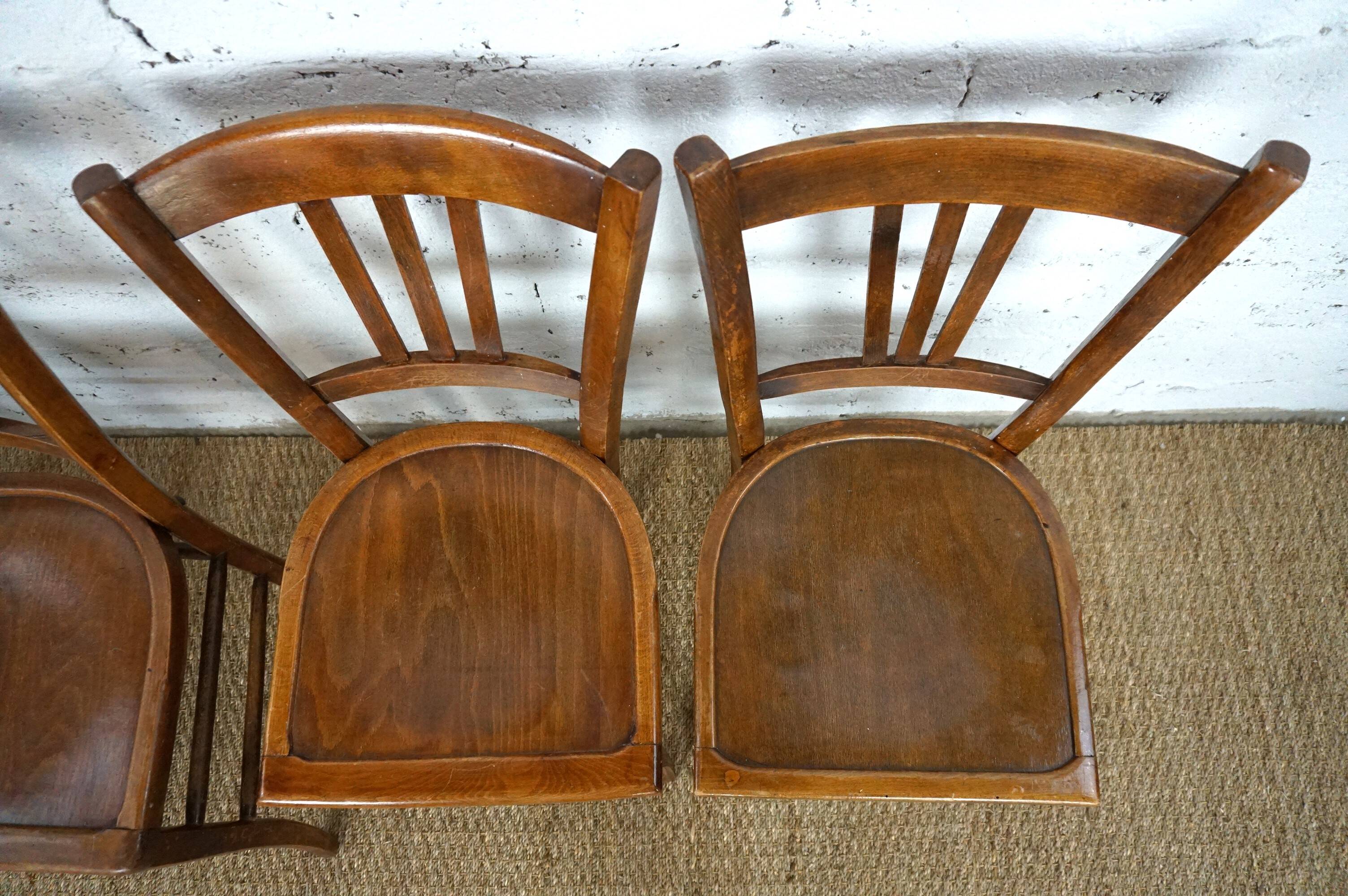 Ensemble de 4 chaises de bistrot vintage dépareillées