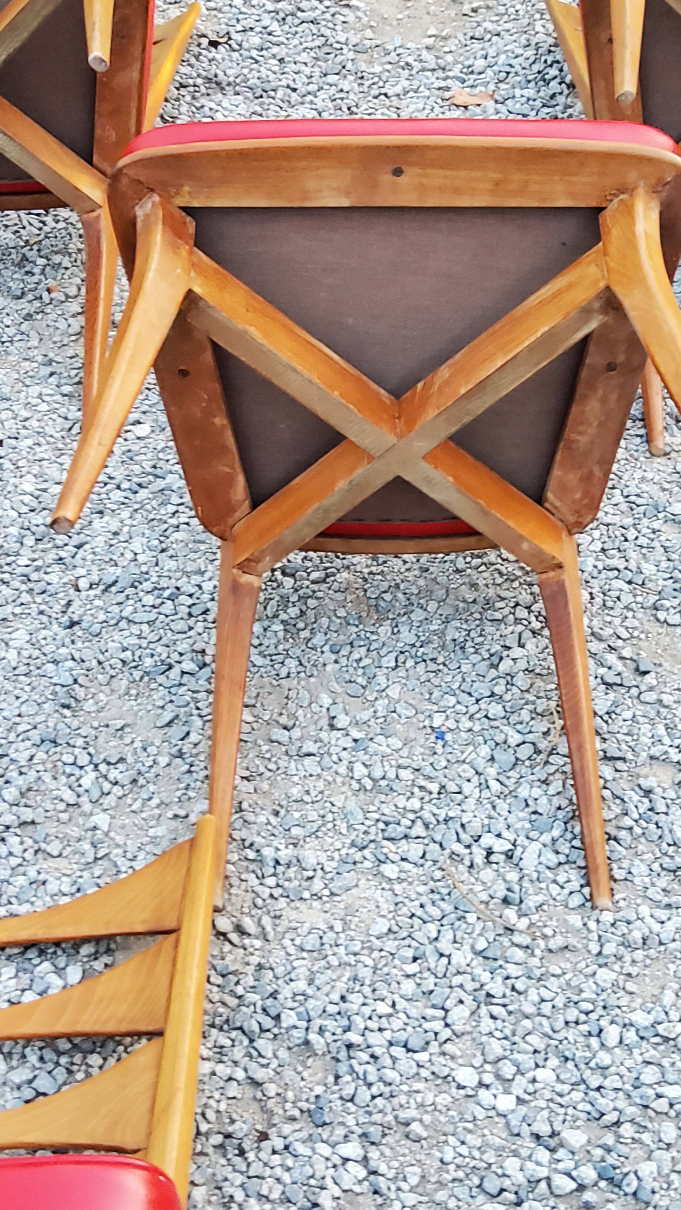 Set of 6 vintage Scandinavian style chairs from the 50s
