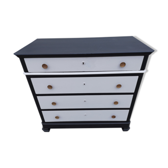 Two-tone chest of drawers