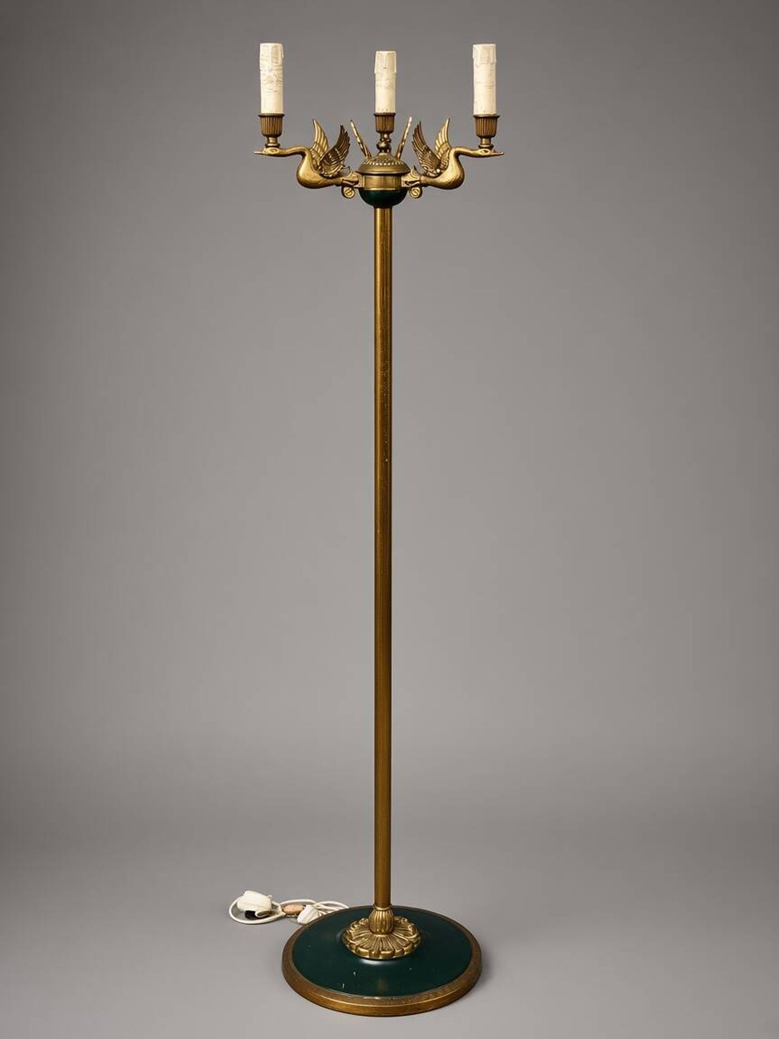 Lampadaire de style Empire. Bronze.