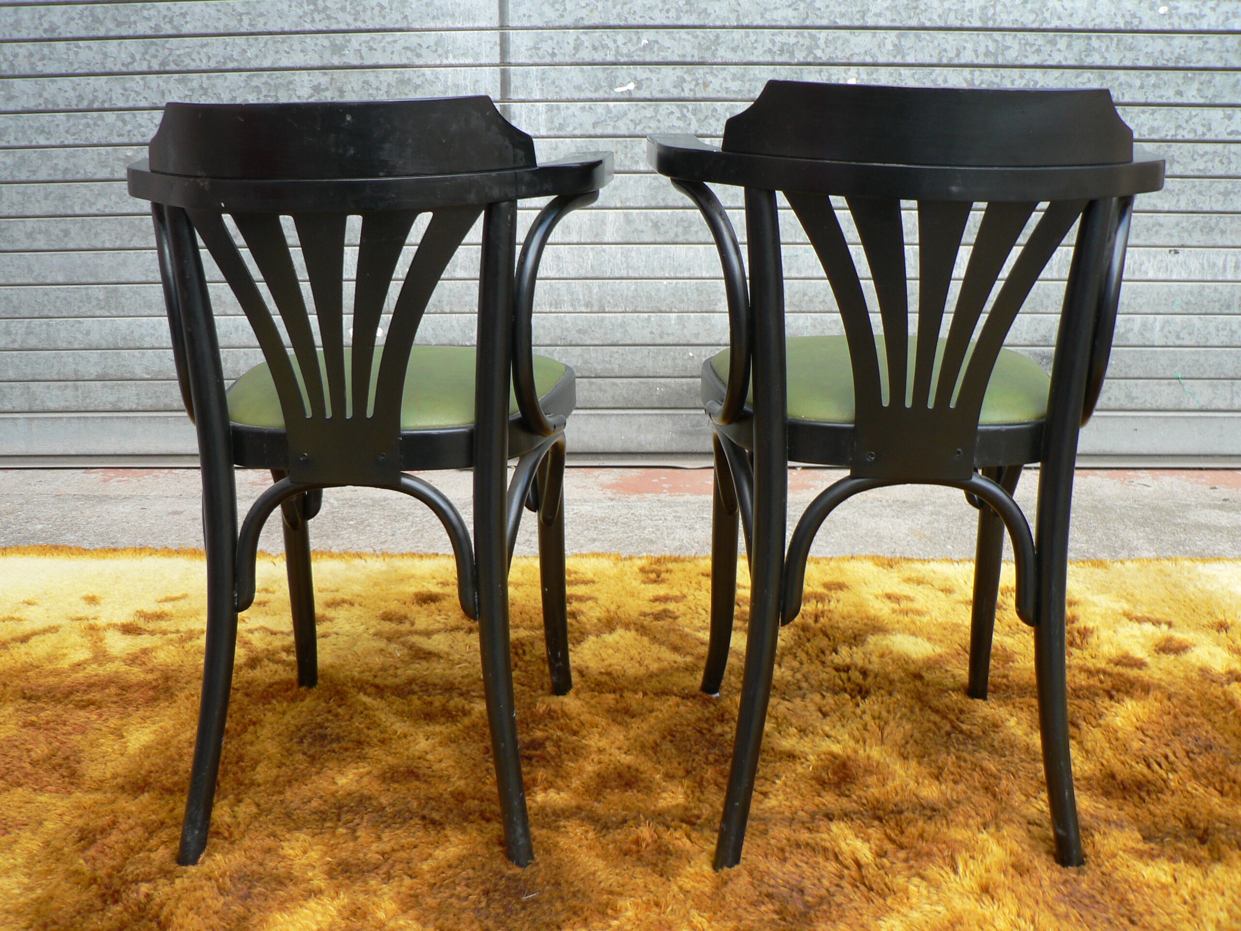 Pair of armchairs type bistro skai