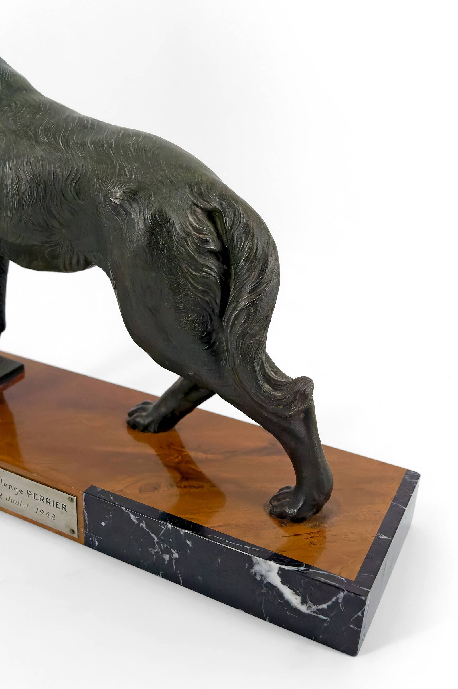 Sculpture representing a German Shepherd, Perrier Challenge Trophy, 1942