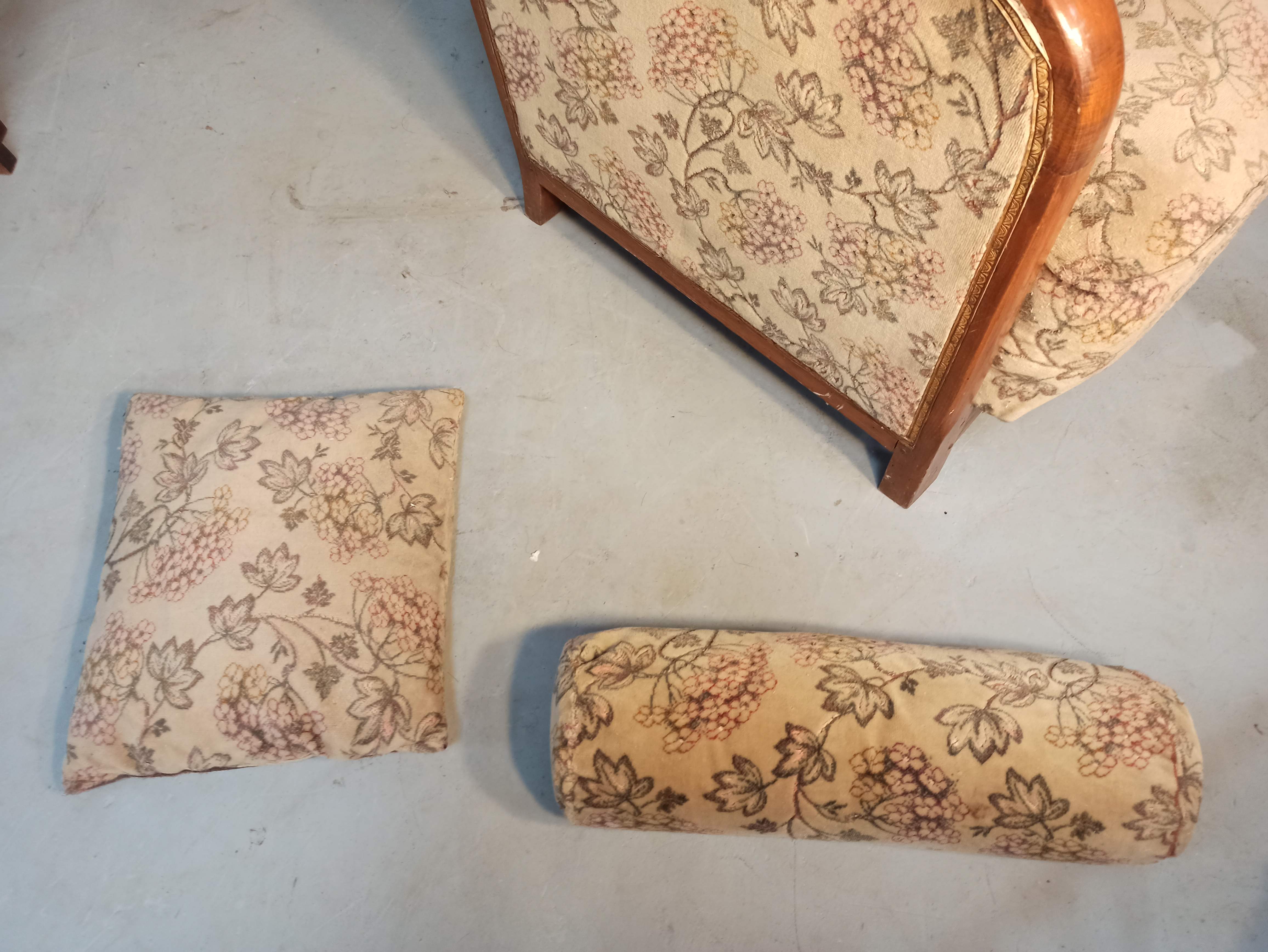 Art Deco armchair with system - original floral velvet fabric