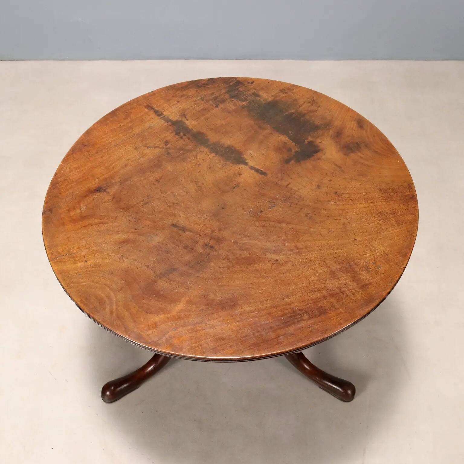 Petite table ancienne en noyer à plateau rond, Royaume-Uni, XIXe siècle