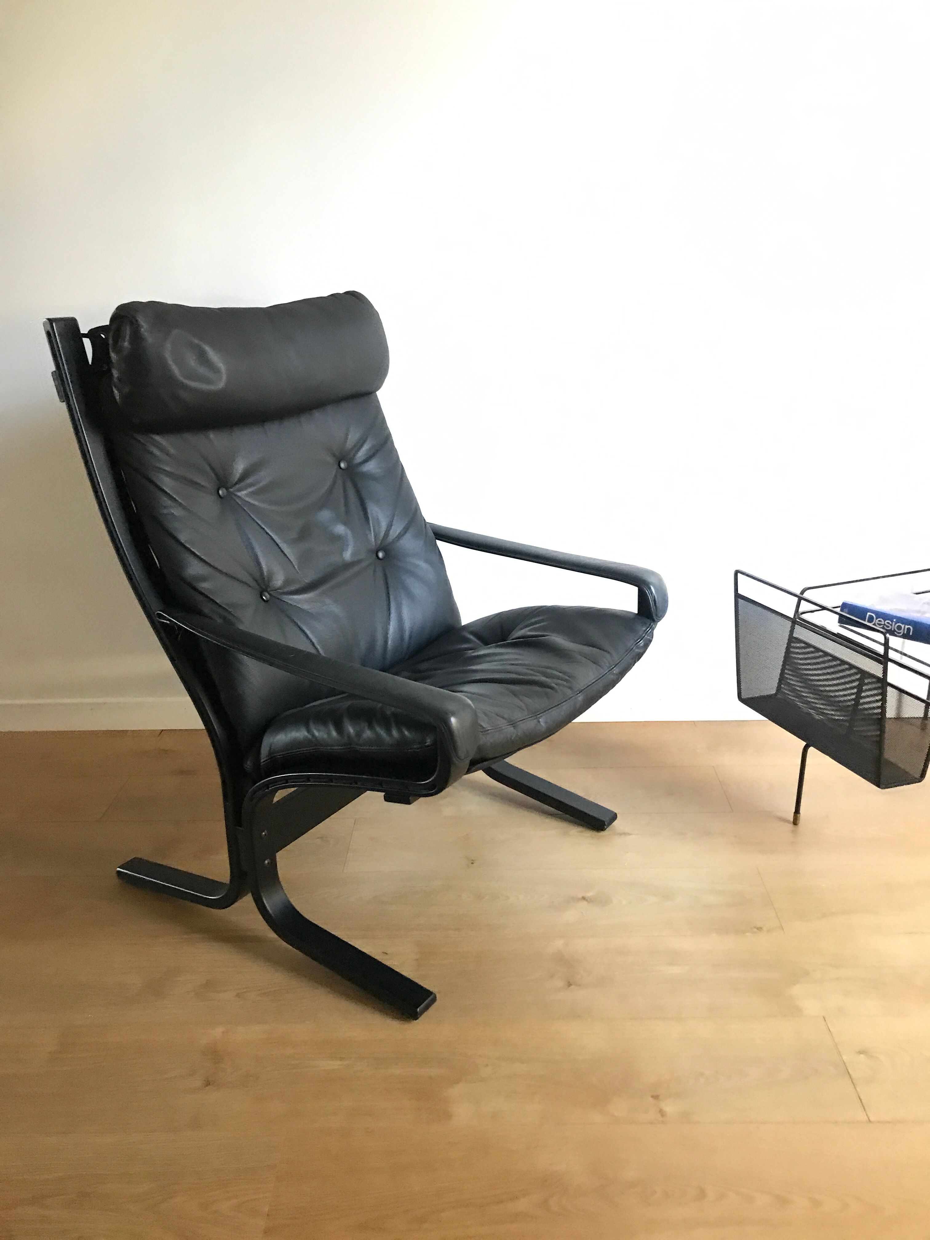 LOUNGE ARMCHAIR SIESTA BLACK LEATHER BY INGMAR RELLING FOR WESTNOFA
