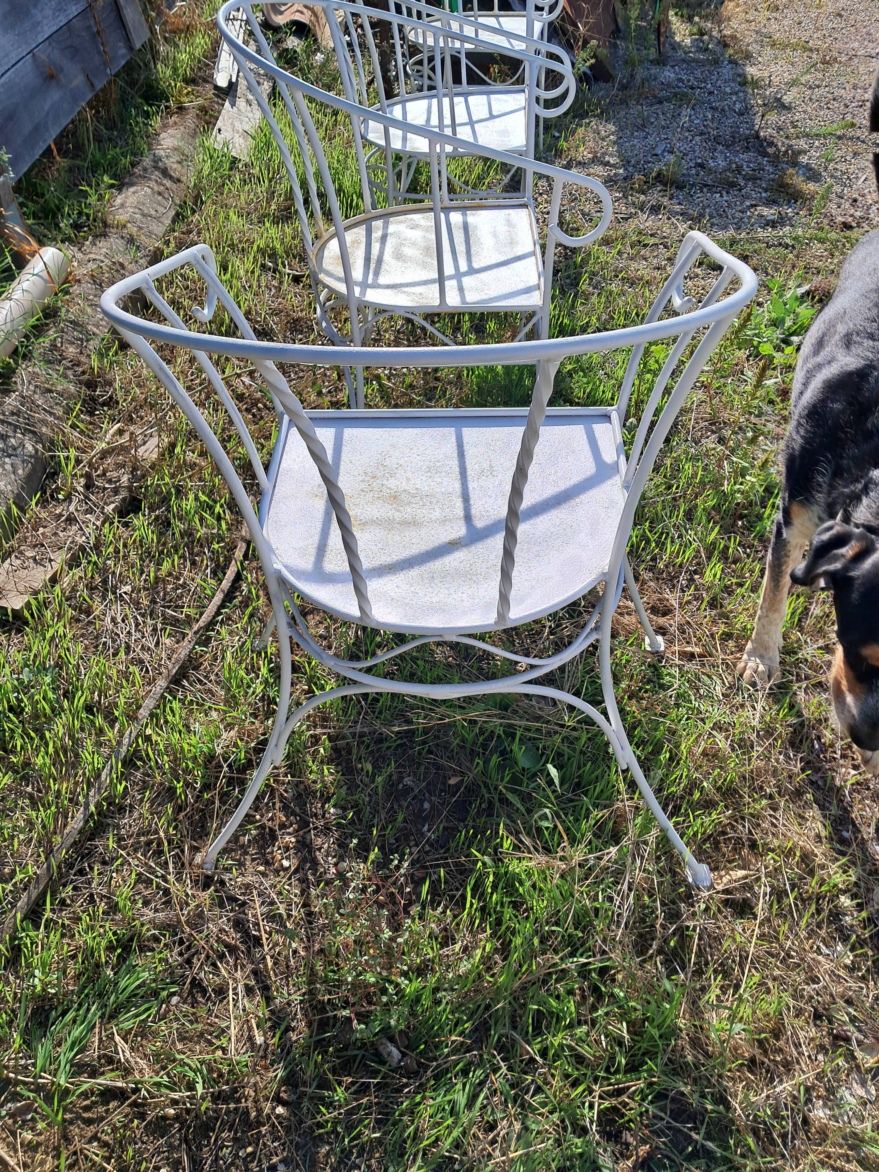 suite de 4 fauteuils de jardin en metal