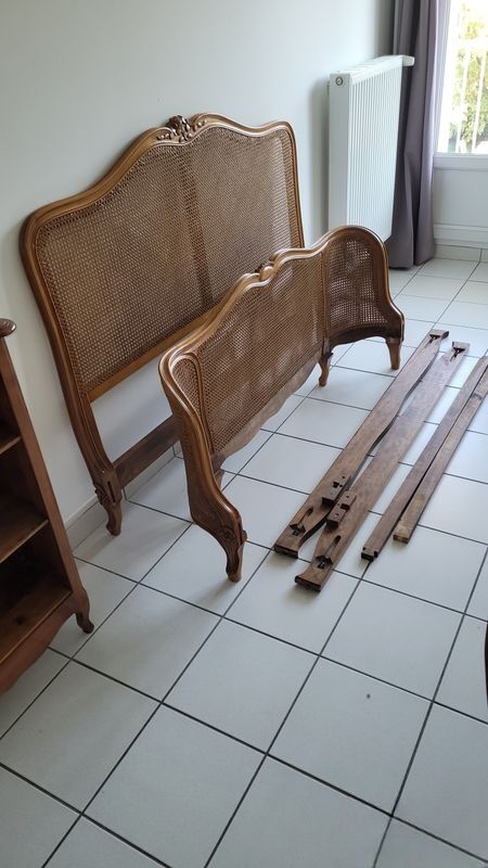 Wooden bed bumper