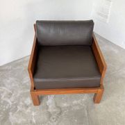 Fauteuil moderniste bois exotique et cuir