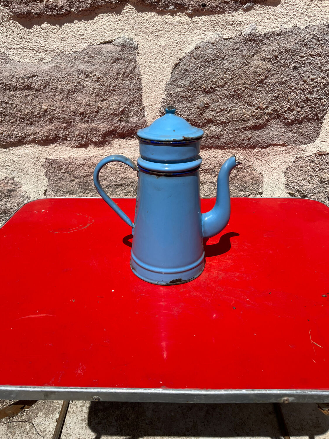 Enamelled coffee maker