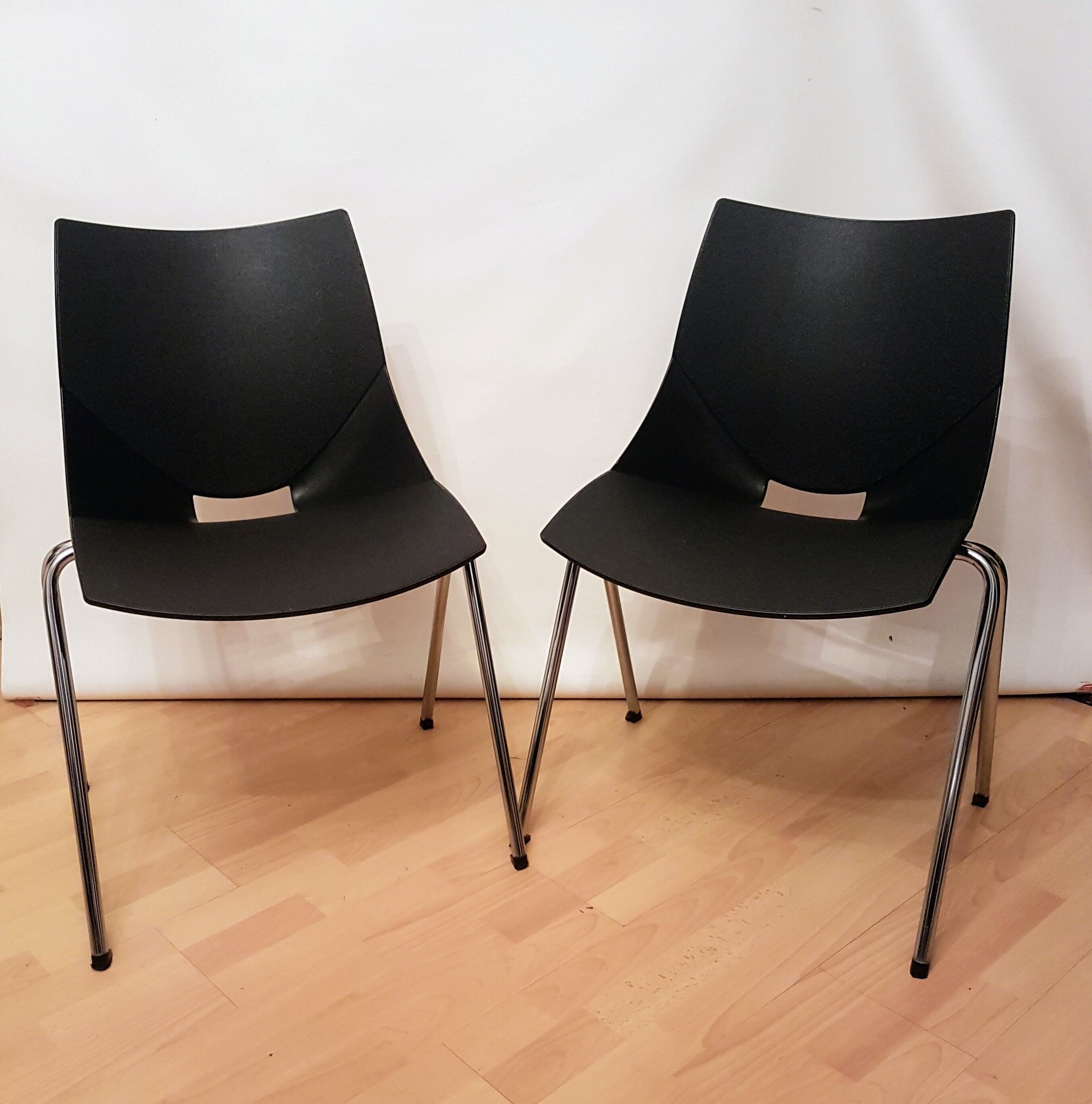 Paire de chaises Shell, dessinée par Angelo Pinaffo