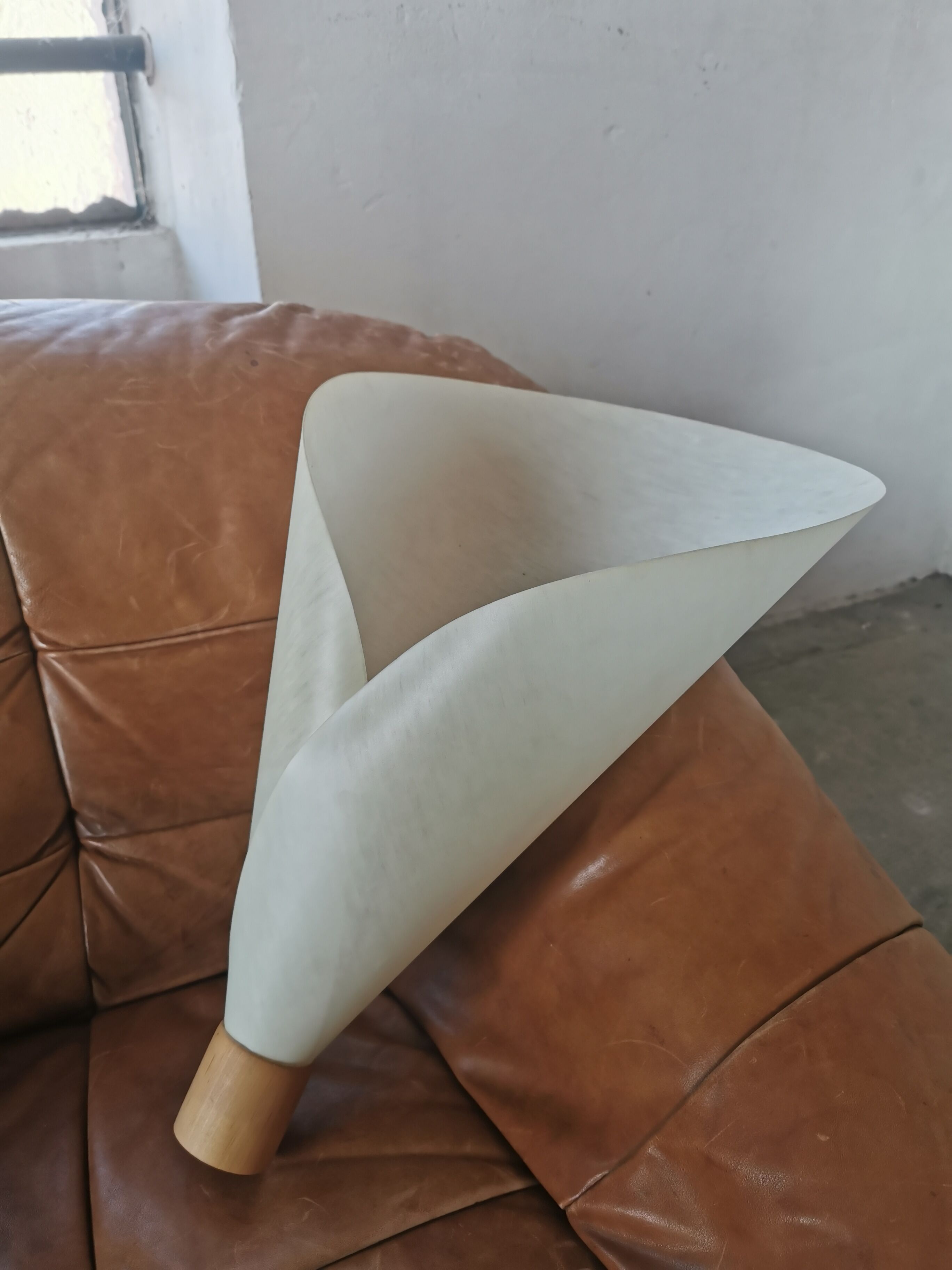 Floral wooden floor lamp