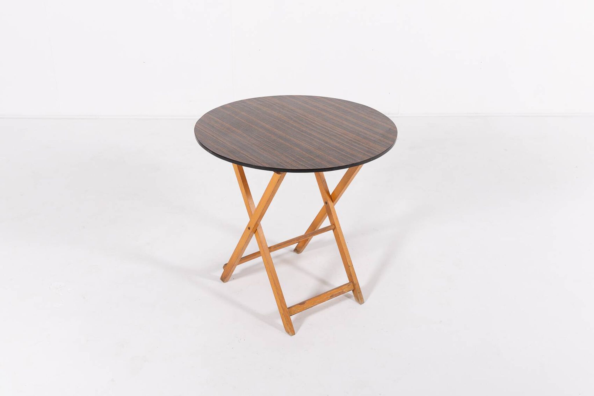 Table ronde pliante italienne moderne, années 1970, Italie