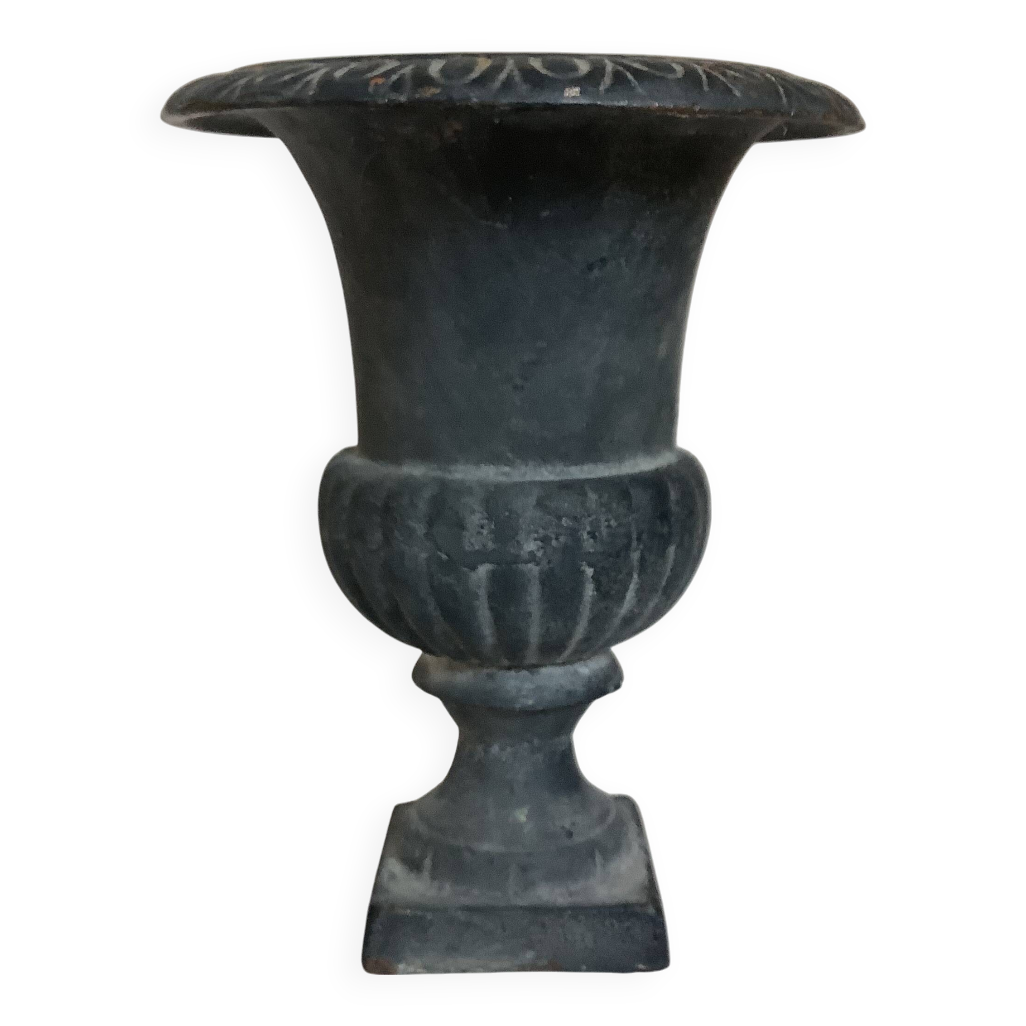Medici cast iron planter vase