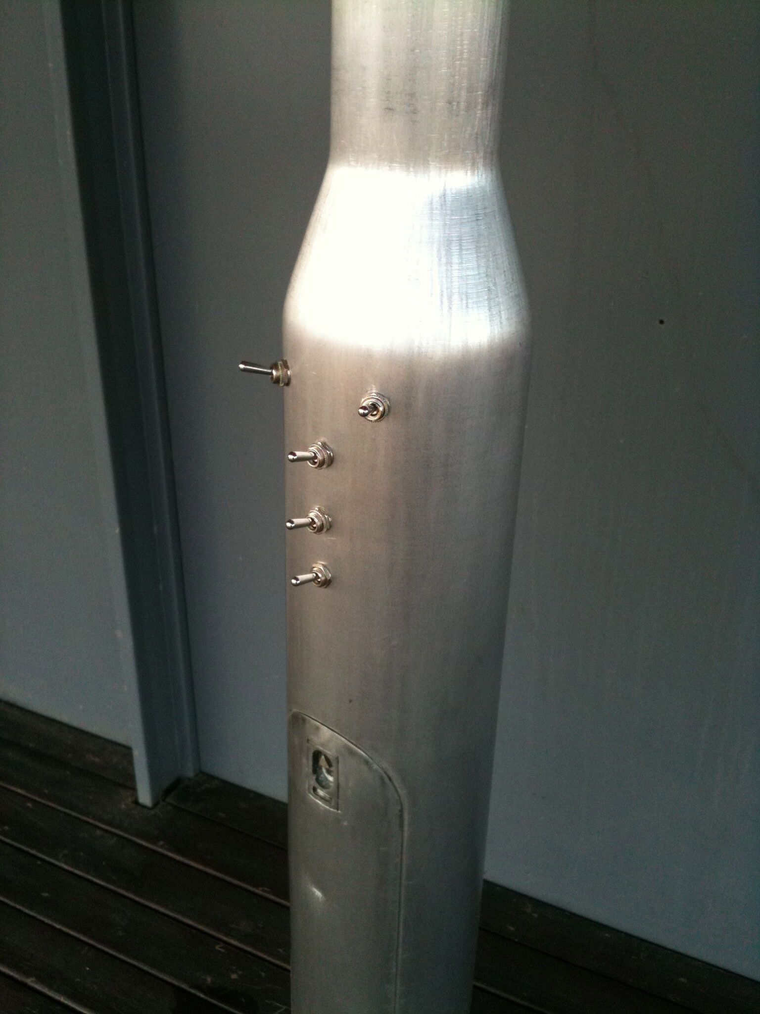 "Louis Poulsen" lamppost