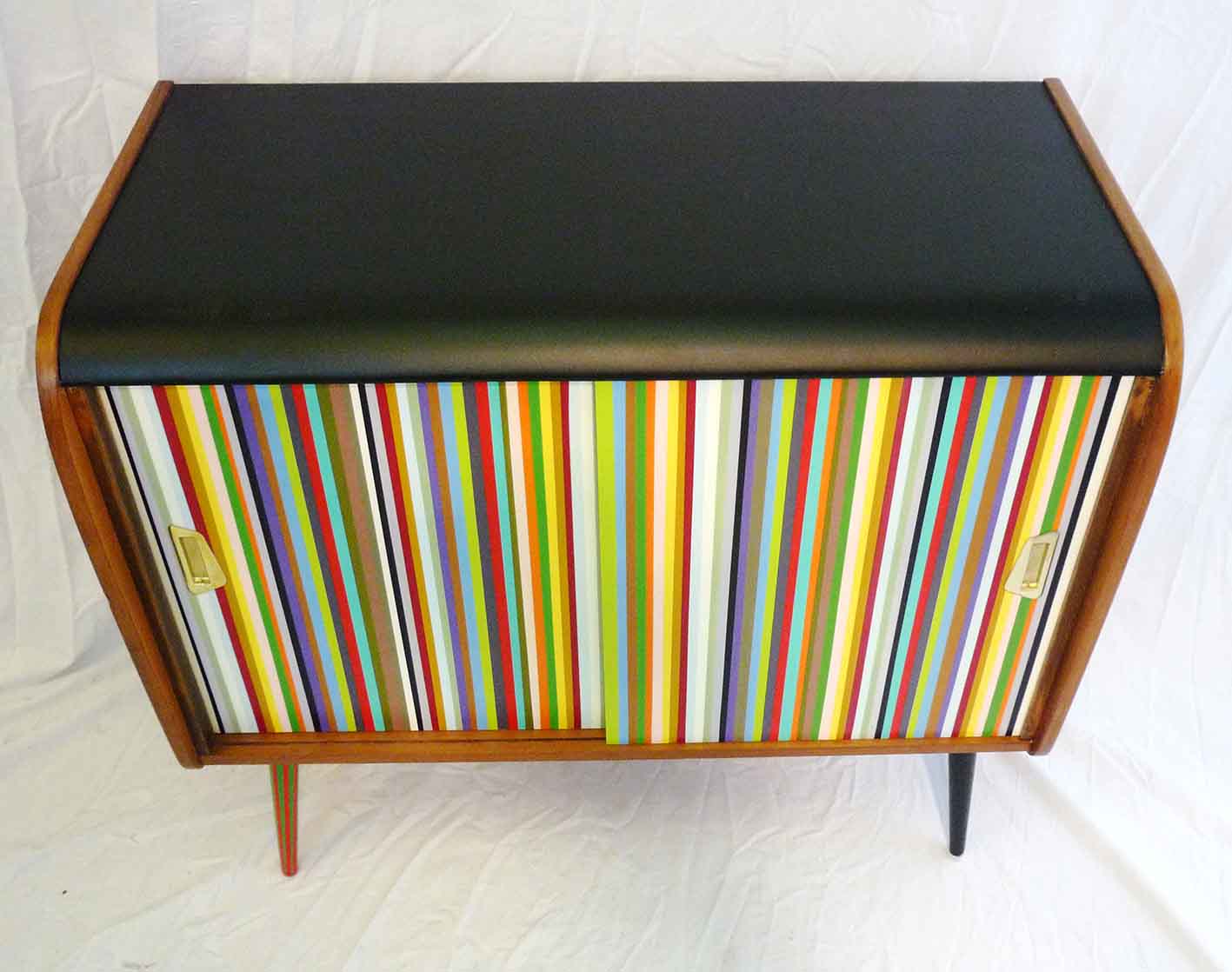 Vintage chest of drawers 2 sliding doors