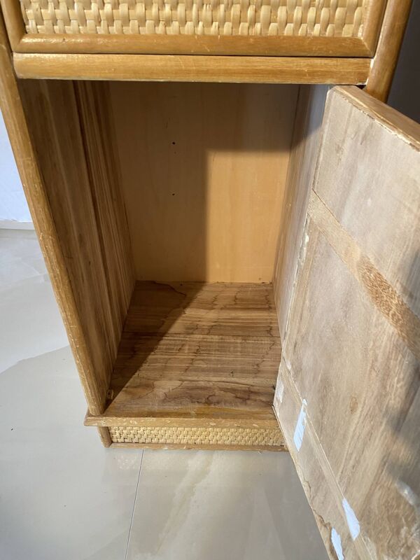 Meuble d'appoint chevet haut en rotin