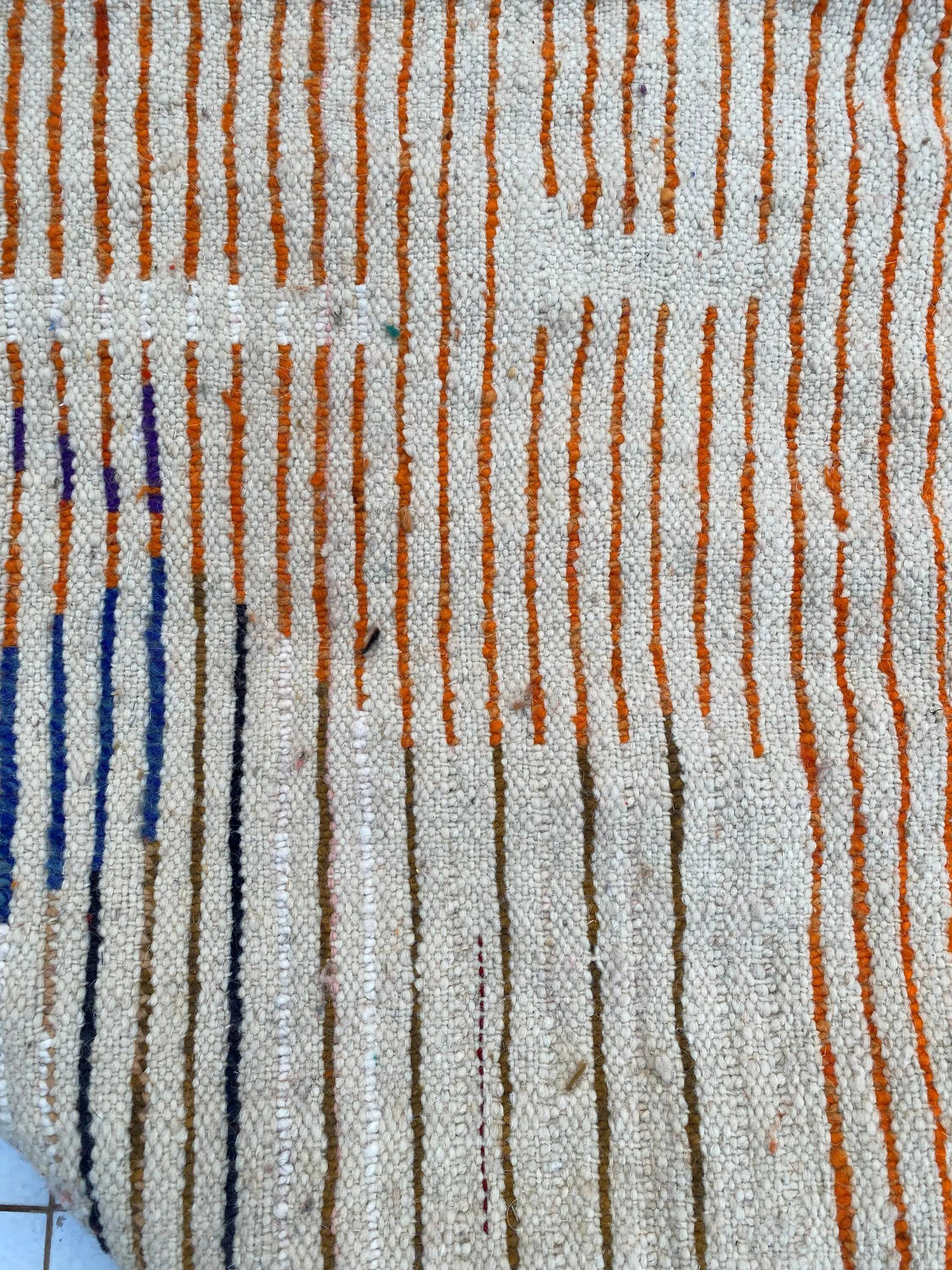 Large artisanal Moroccan rug 2.5 x 1.5 m