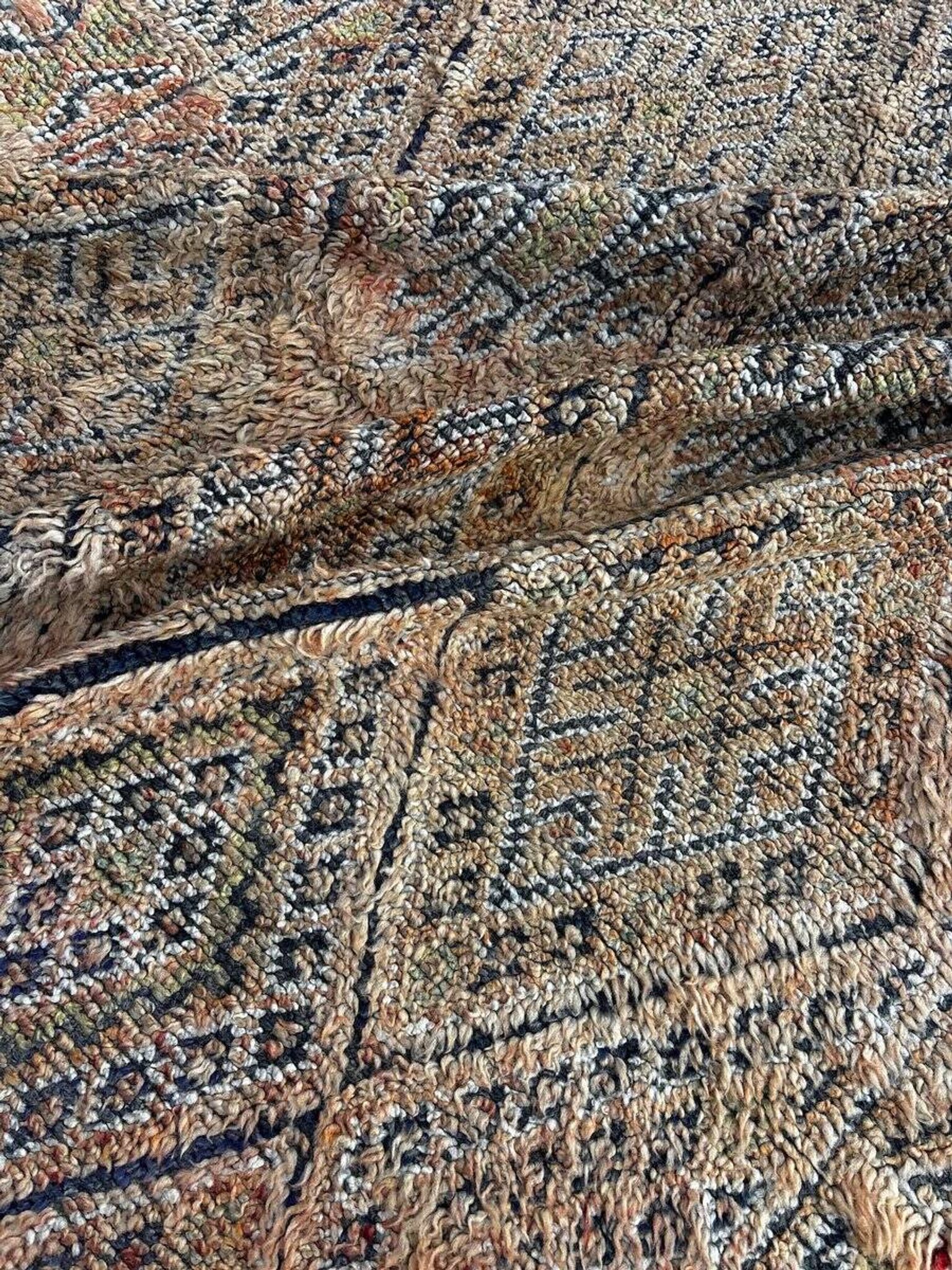 Vintage Moroccan Berber carpet in perfect condition made of wool.