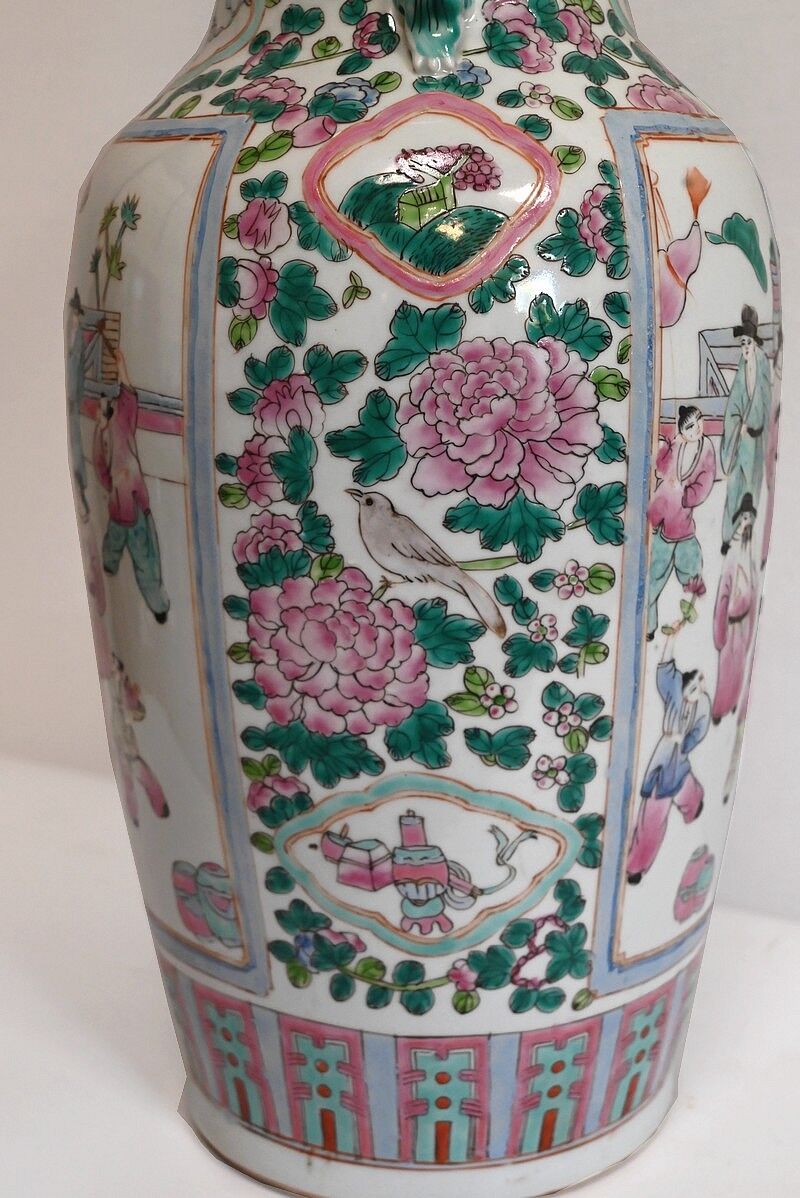 Porcelain vase, China – XXth