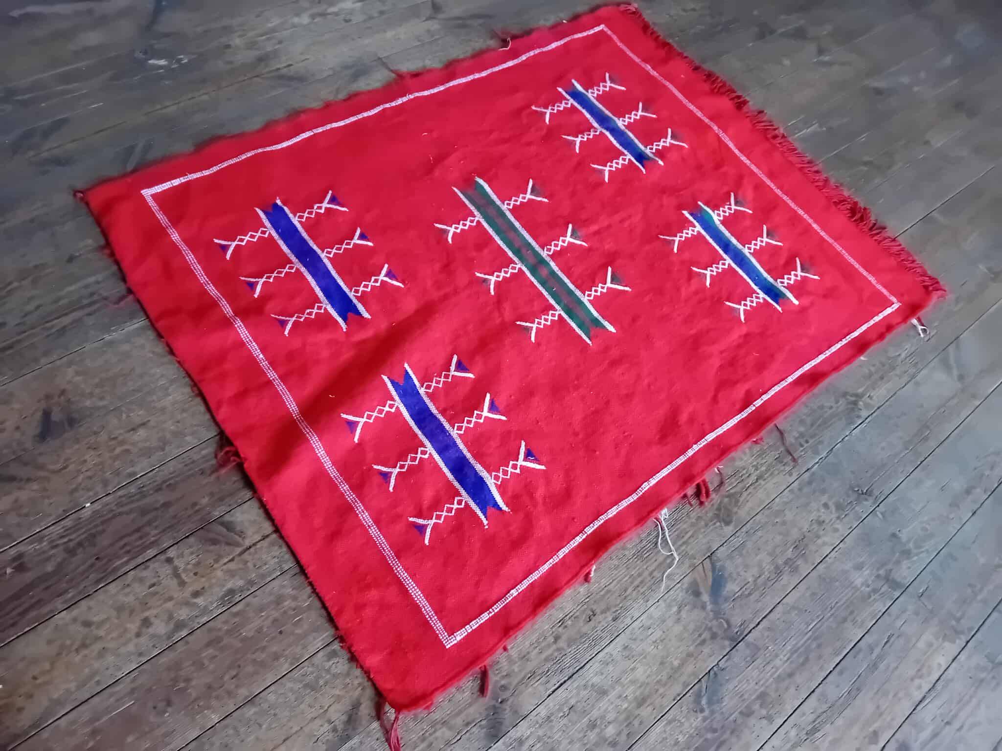 Handmade Berber Kilim 125x97cm