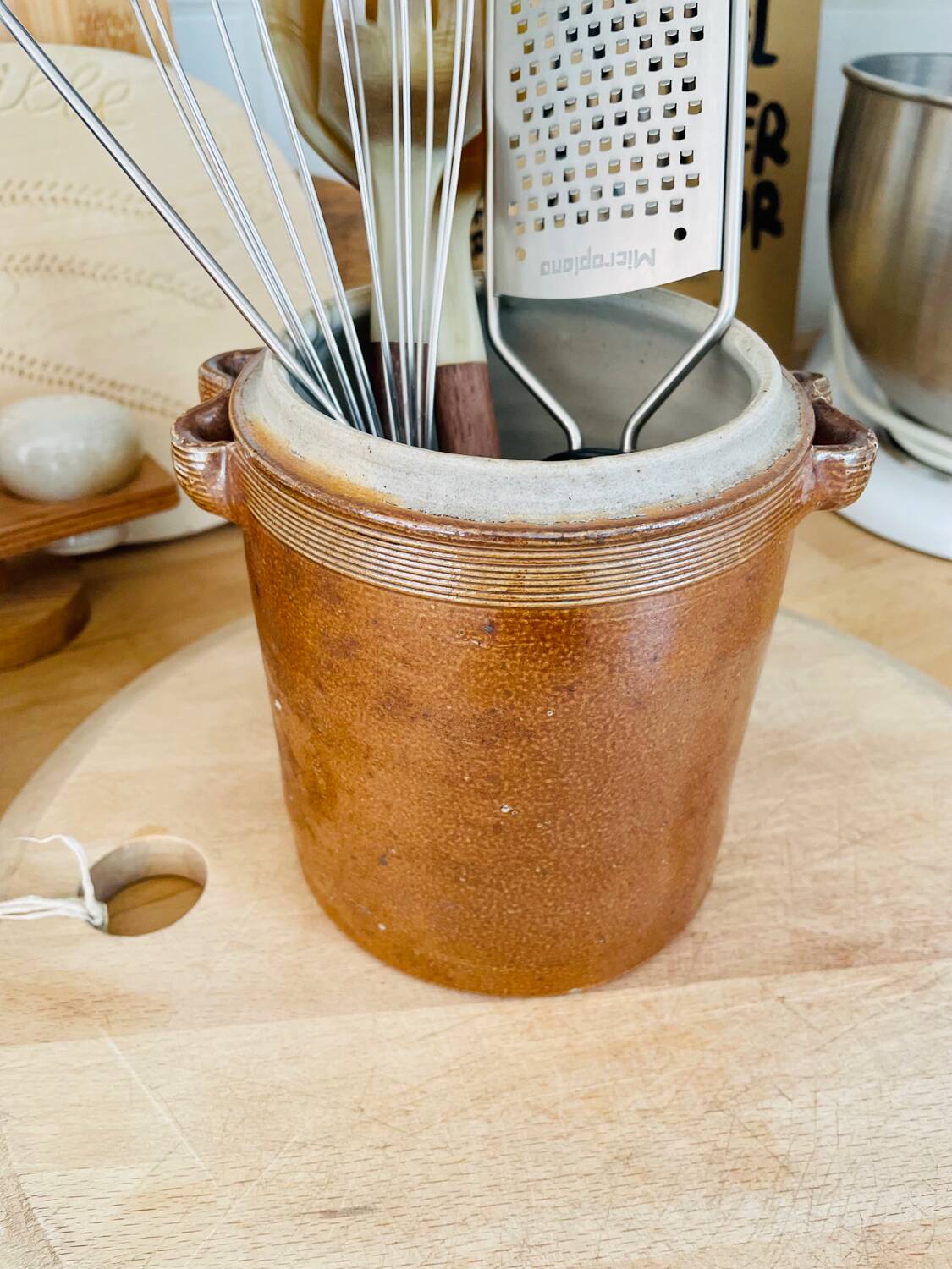 Pot ancien à graisse ou saloir en grès vernissé