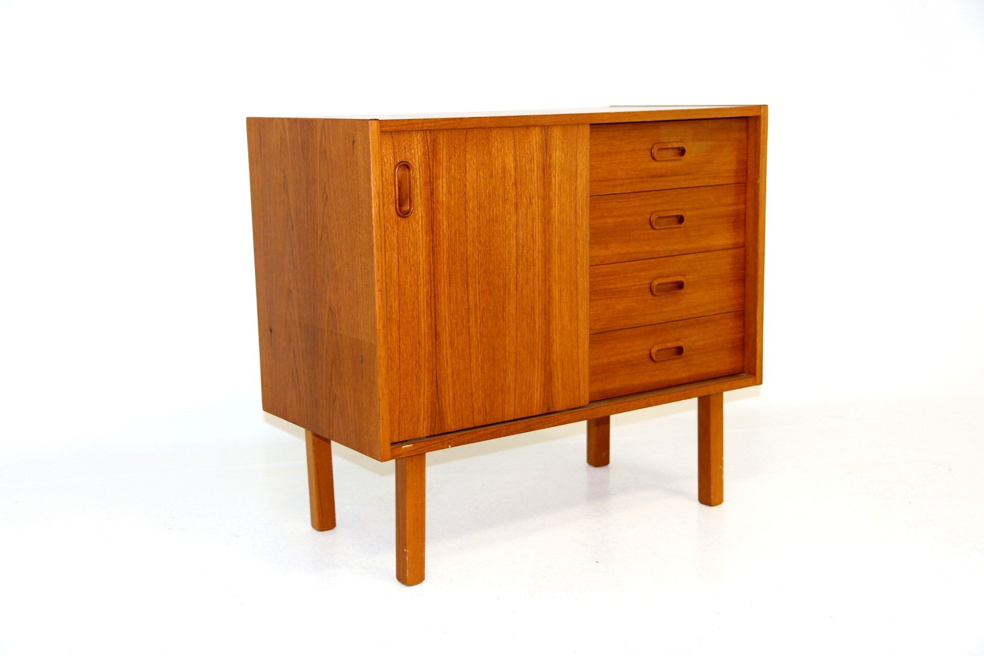 Commode en teck, Suède, 1960